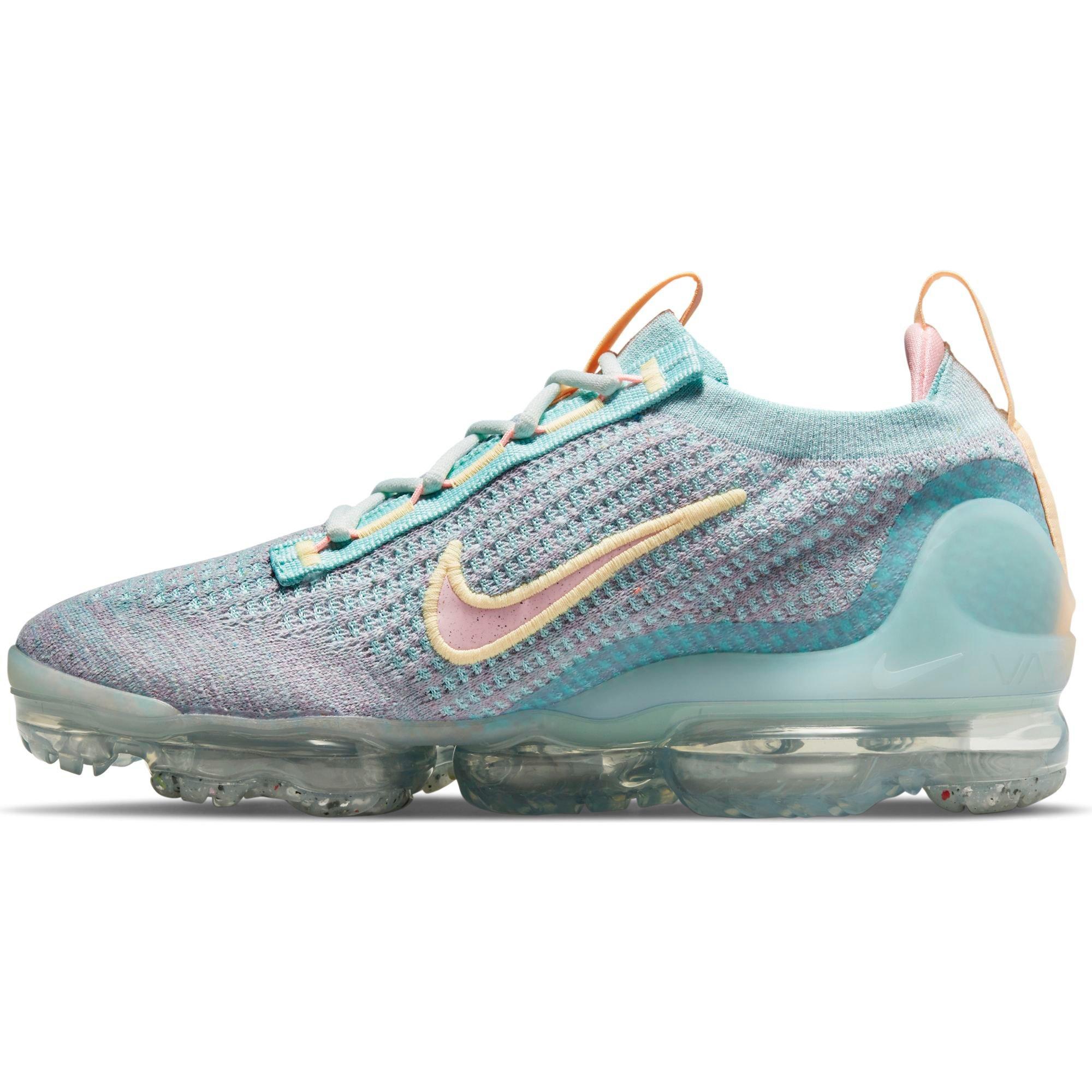 nike air vapormax light 11