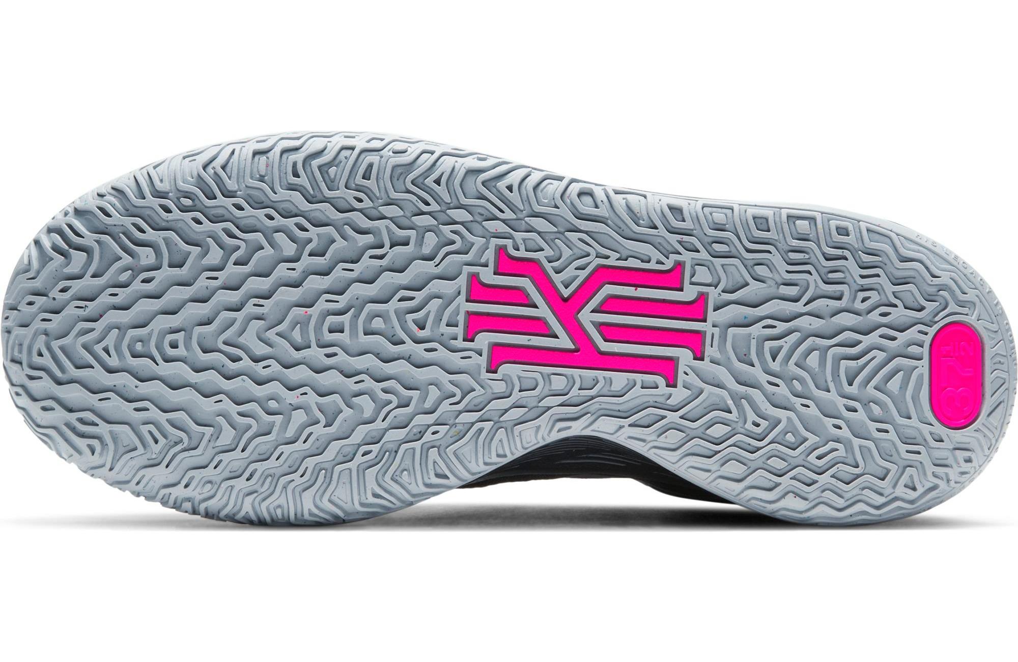 kyrie 7 pixel camo