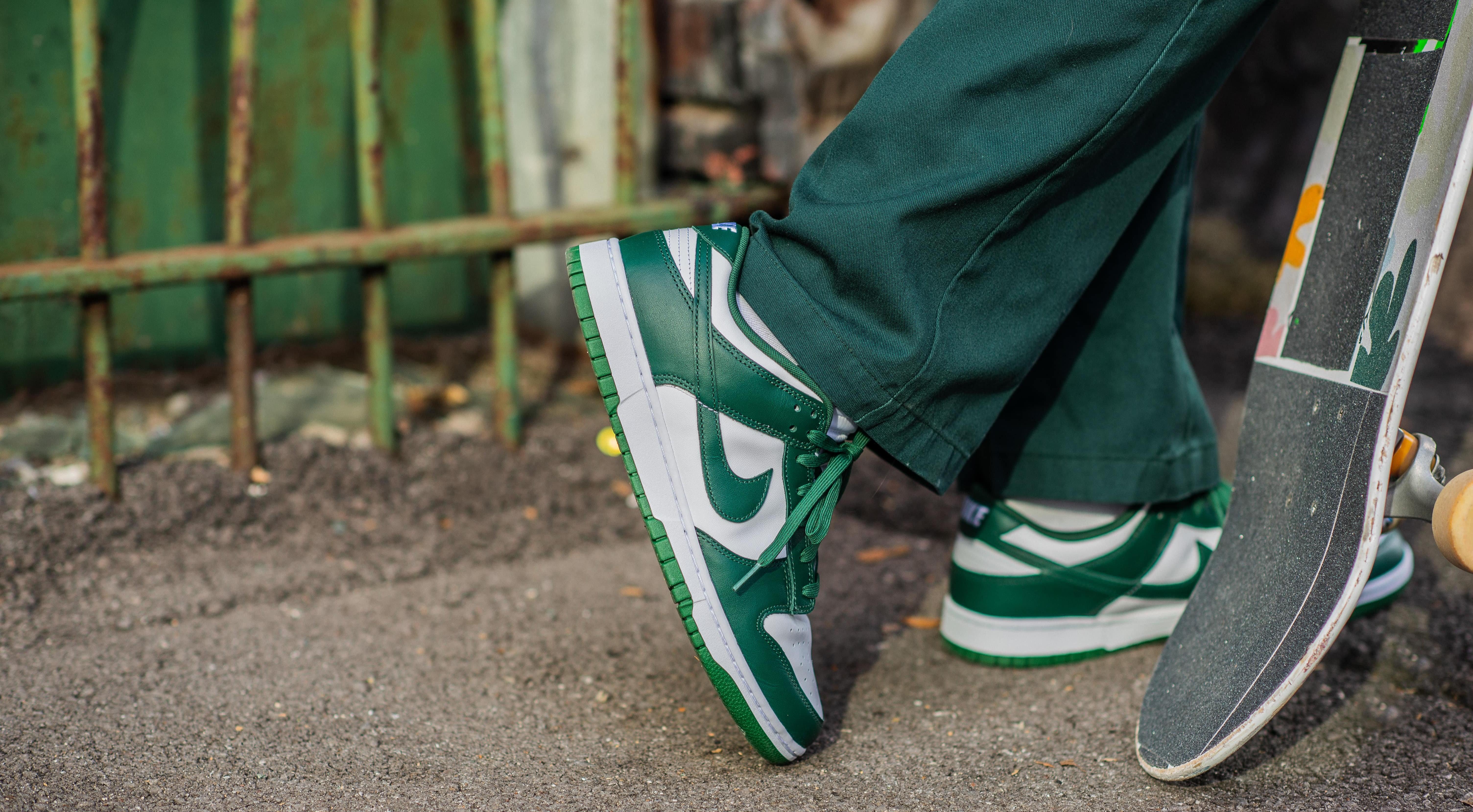 Sneakers Release â Nike Dunk Low âMichiganâ and âTeam Greenâ Colorways Out 6/3