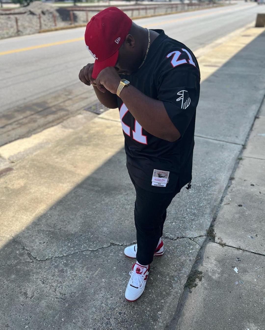man in Raven's Jersey