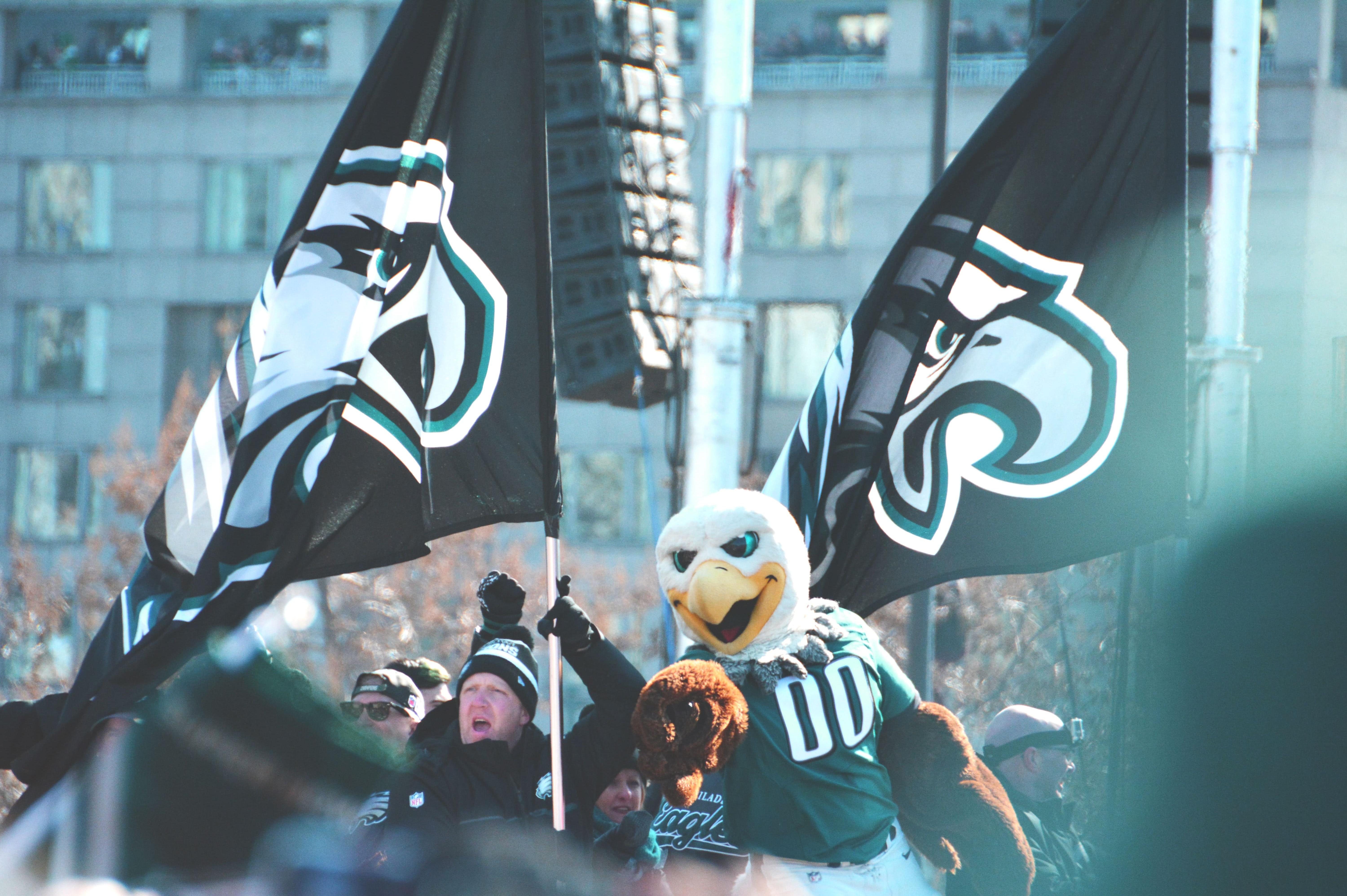 NFL and NCAA Fan Gear Must-Haves as the 2021–2022 Season Kicks Off 