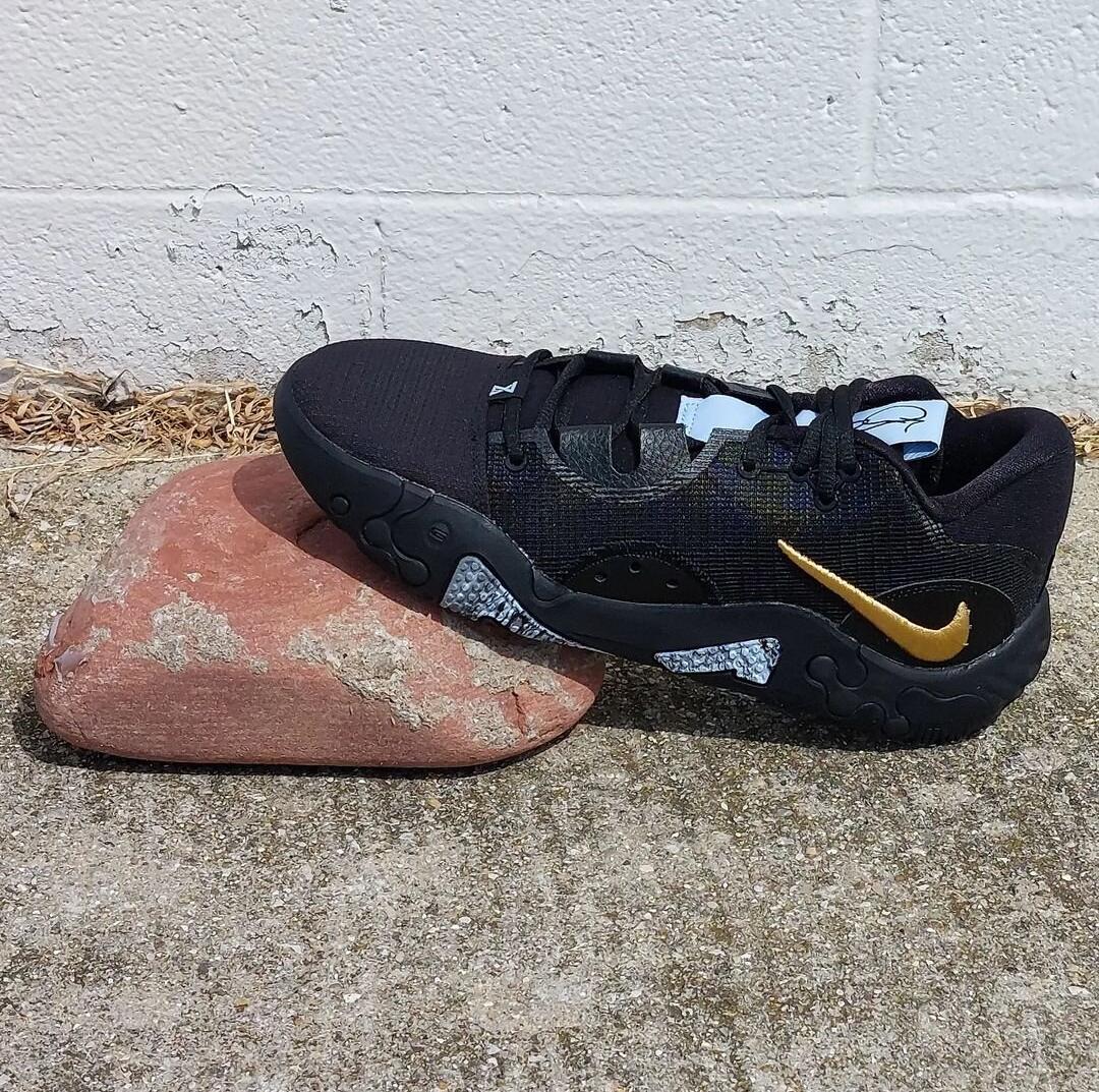 Nike PG 6
