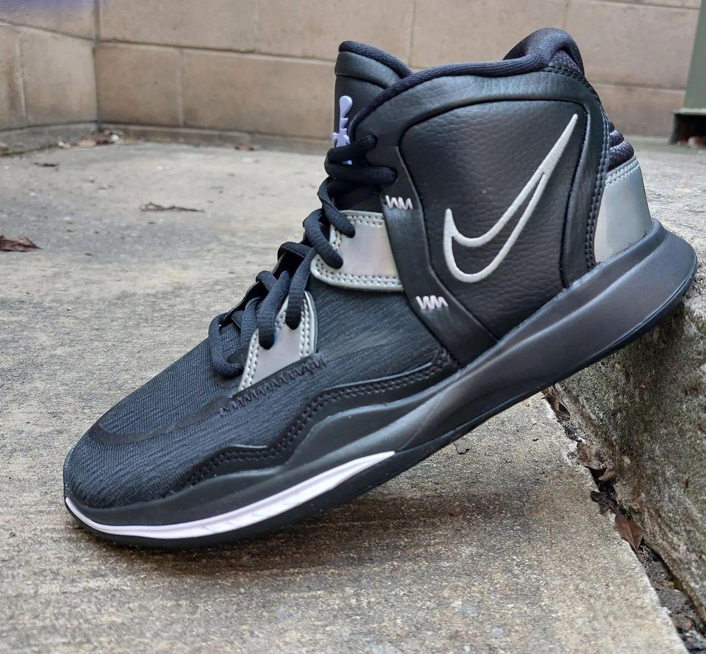Nike Kyrie Infinity 