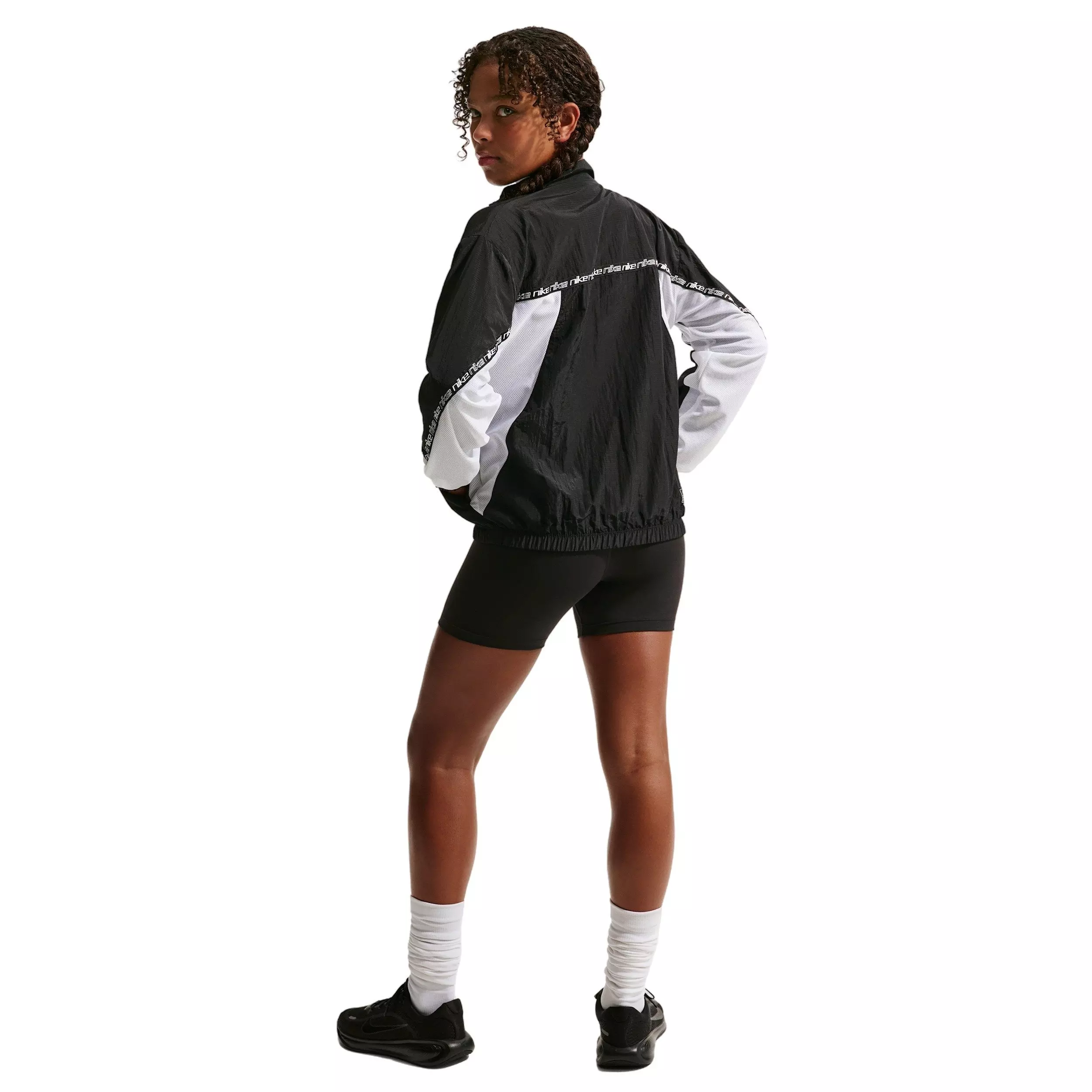 Nike Big Girls' Sportswear Woven Dance Jacket -Black - BLACK