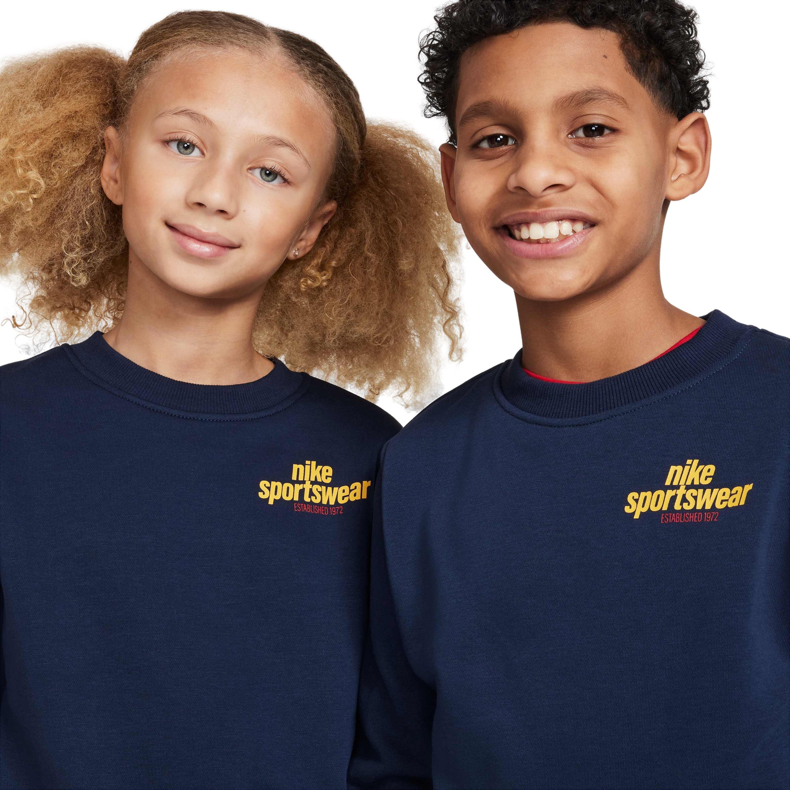 Nike Sportswear Club Family French Terry Big Kids' Sweatshirt