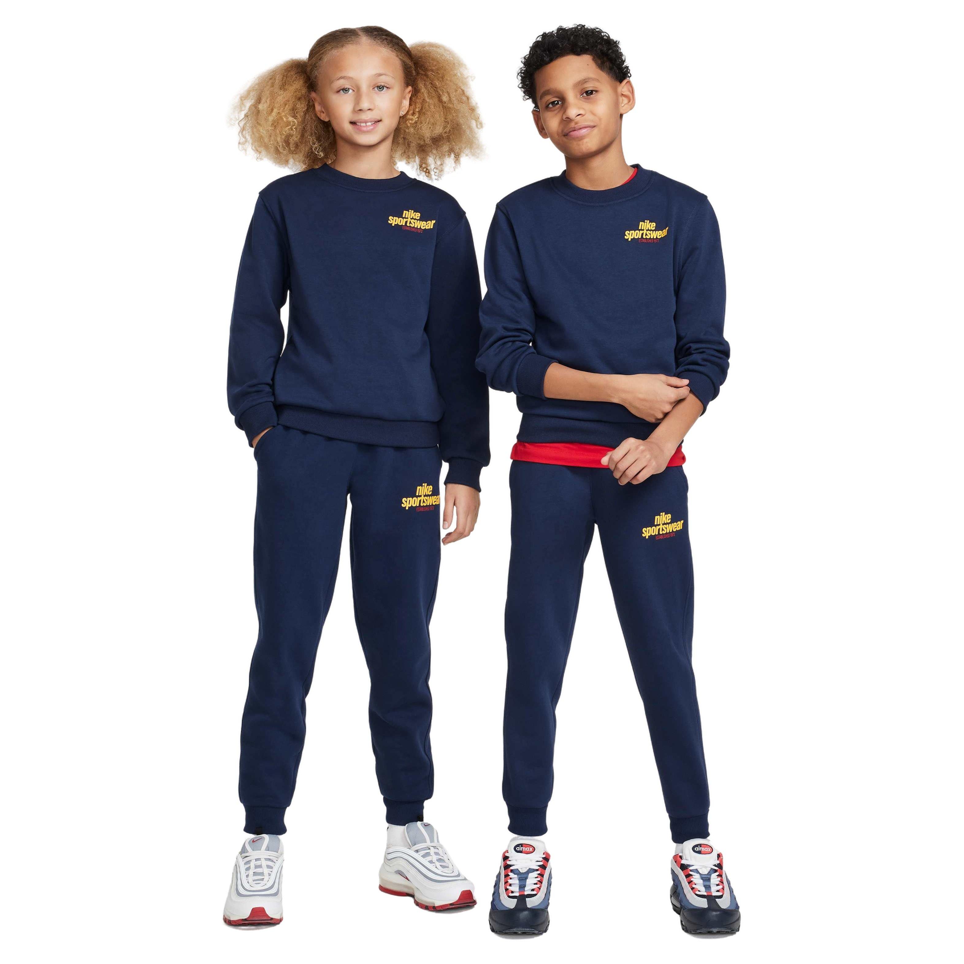 Nike Sportswear Club Family French Terry Big Kids' Sweatshirt