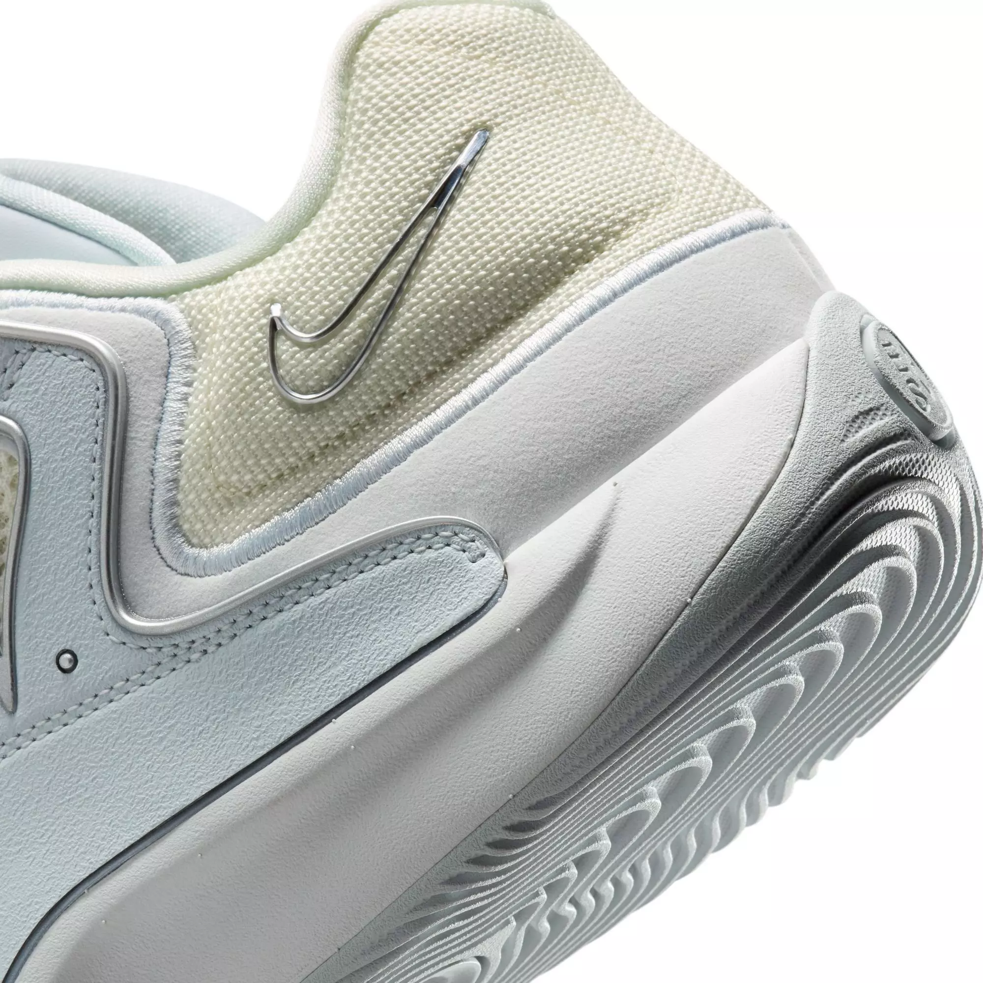 Nike KD18 "Chain Reaction" Men's Basketball Shoe - PURE PLATINUM/WOLF GREY/SUMMIT WHITE