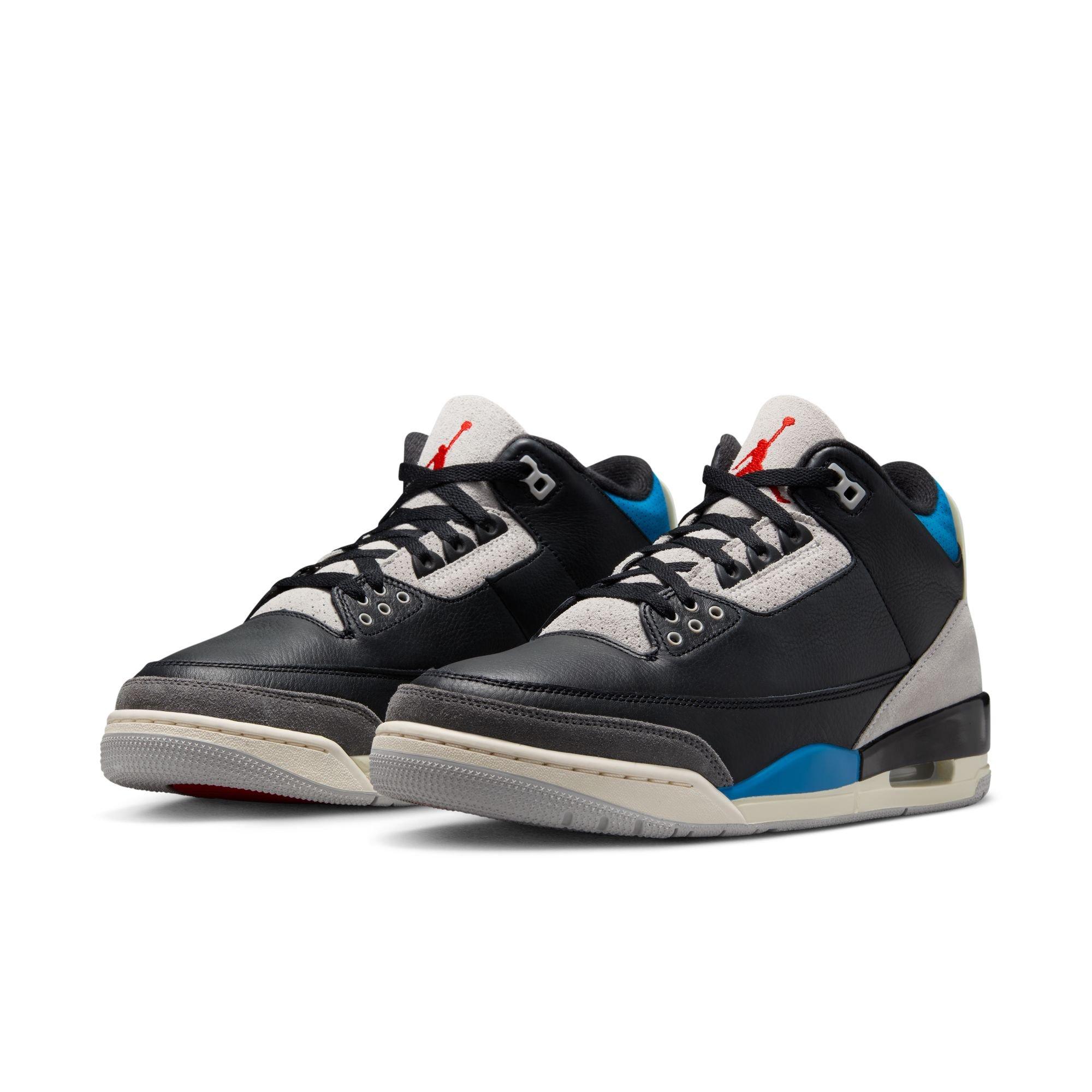 Jordan 3 Retro "Rare Air" Men's Shoe - BLACK/CHILE RED/NEUTRAL GREY Thumbnail View 3