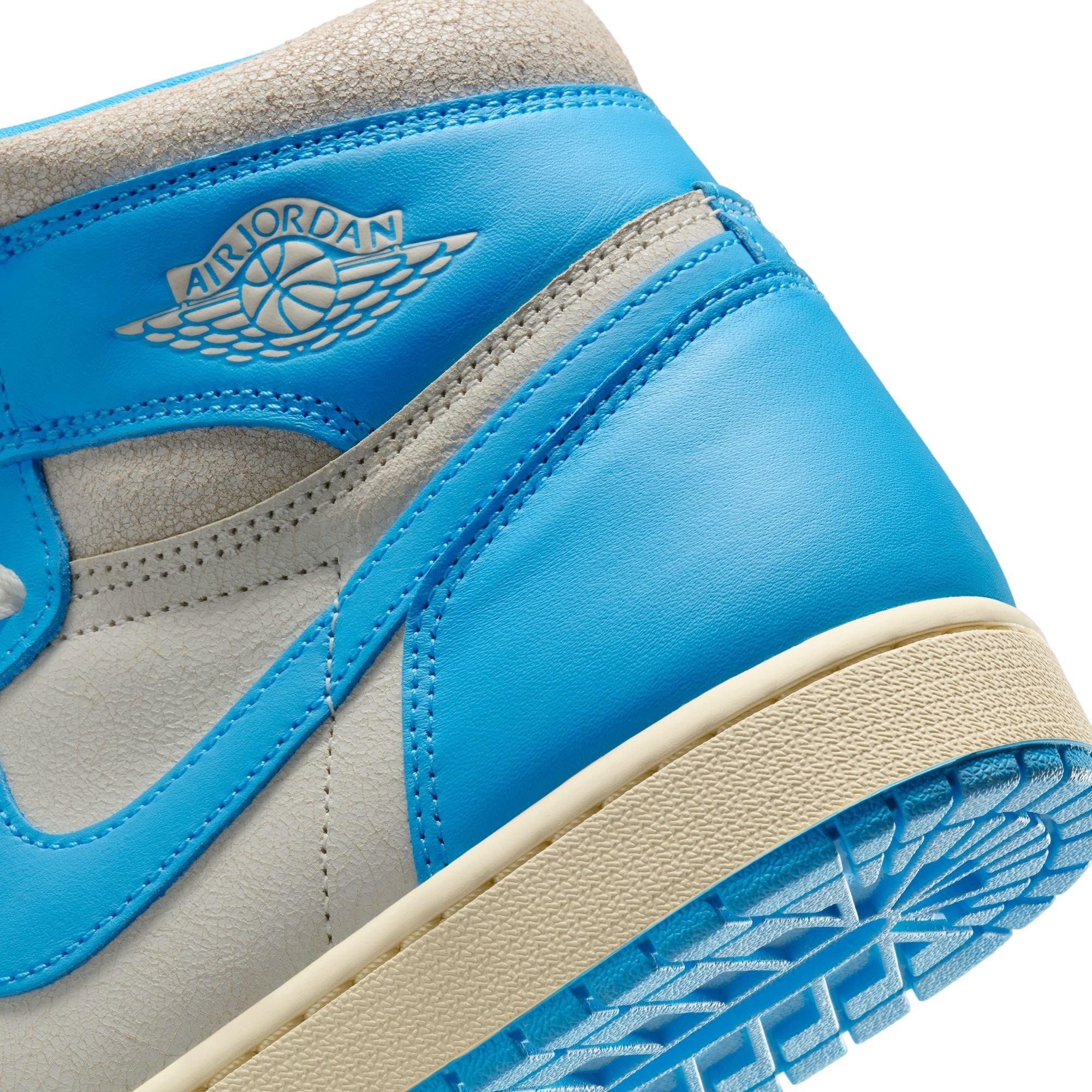 Jordan 1 Retro High OG "UNC Reimagined" Men's Shoe - POWDER BLUE/SAIL Thumbnail View 5