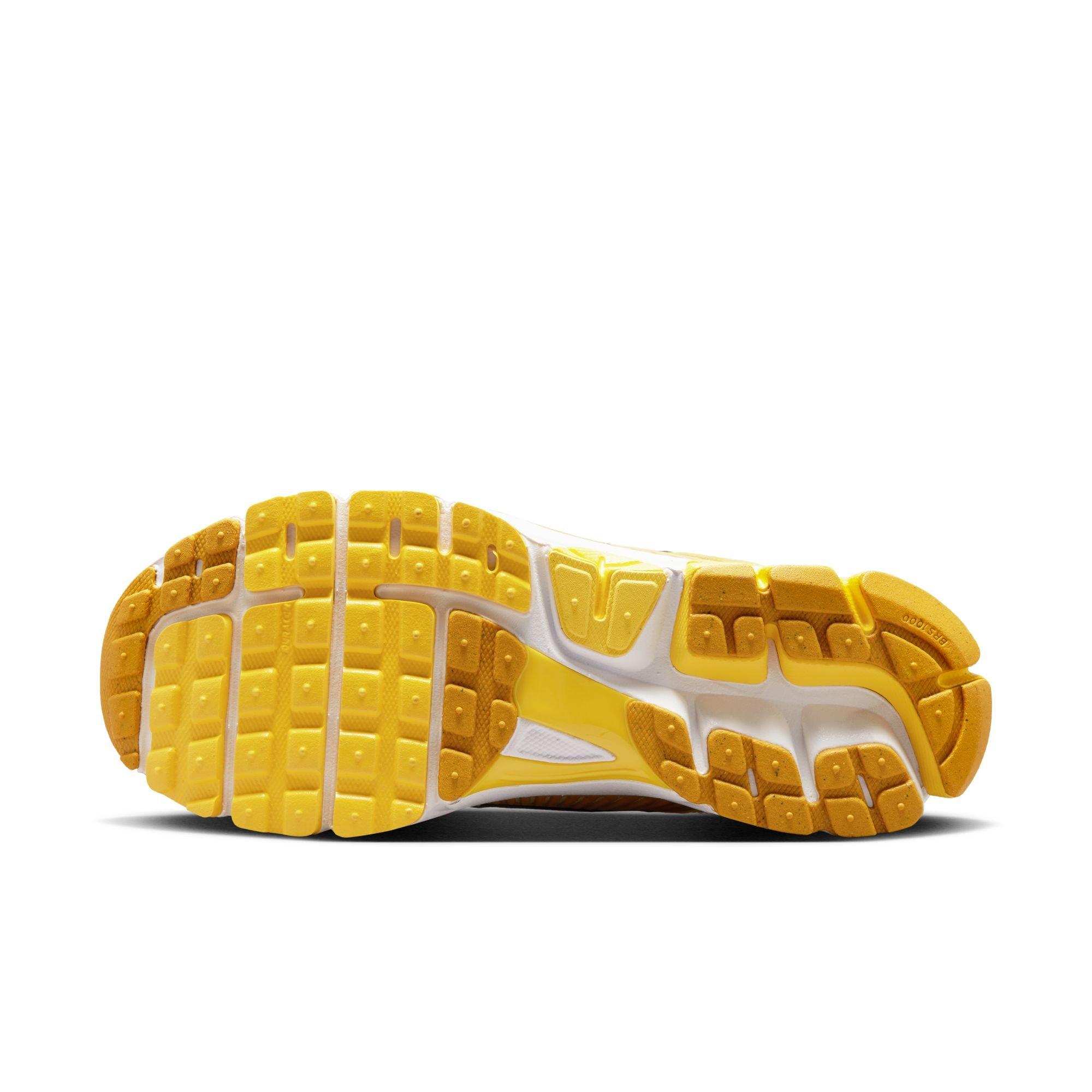 Nike Zoom Vomero 5 Premium "Yellow Strike/Metallic Silver" Men's Shoe - YELLOW Thumbnail View 7