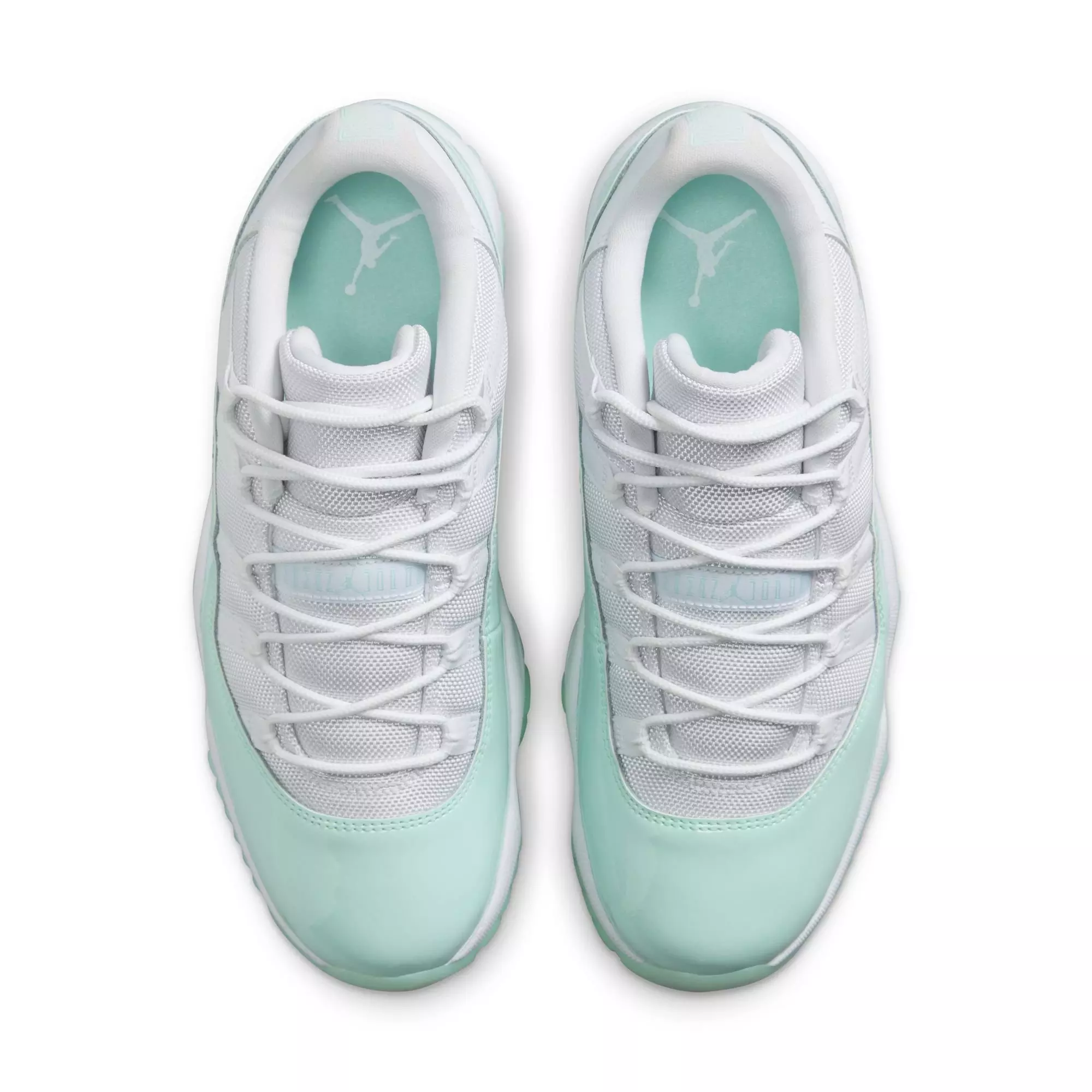 Jordan 11 Retro Low “Igloo” Women's Shoe - WHITE/IGLOO