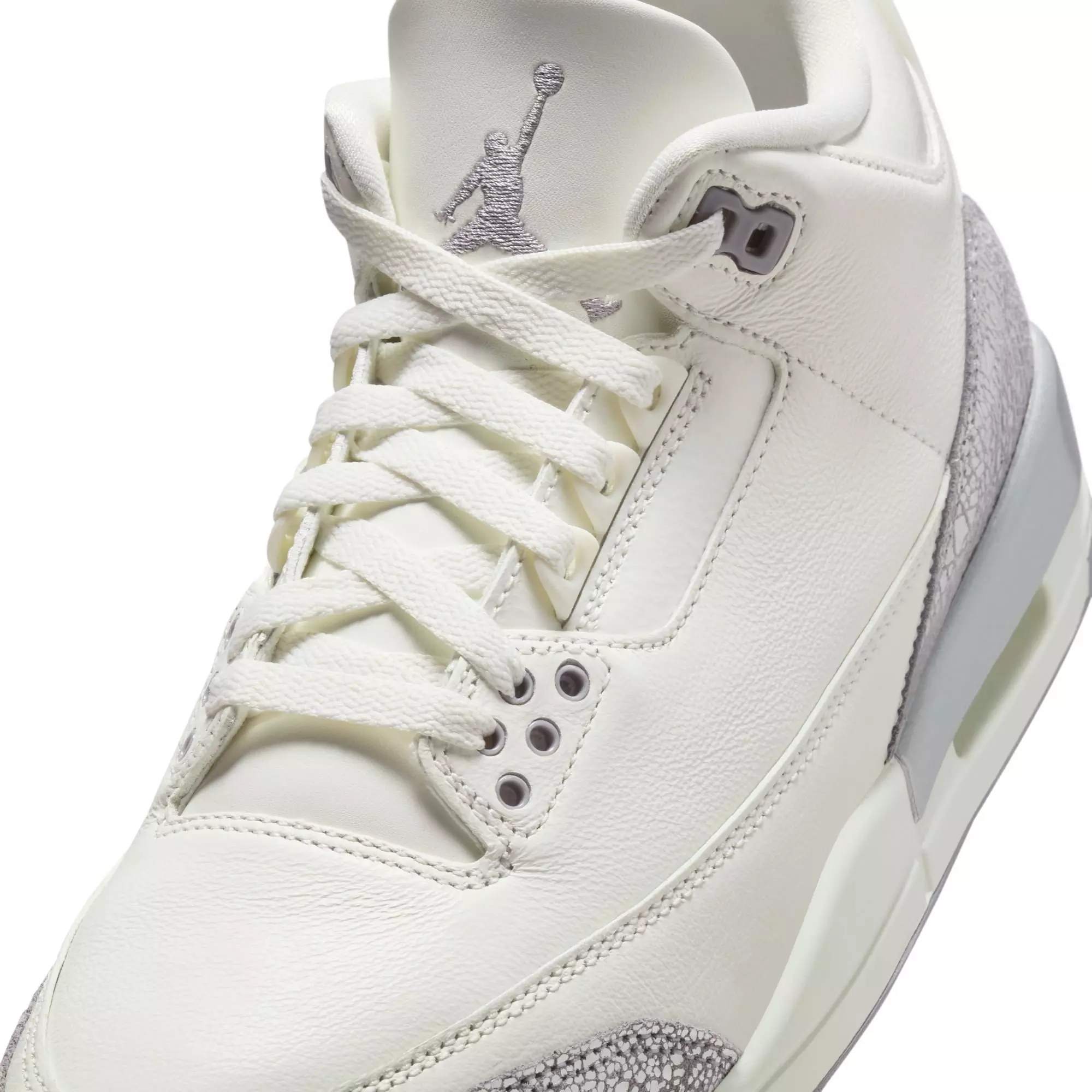 Jordan 3 Retro "Cement Grey" Women's Shoe - SAIL/CEMENT GREY/METALLIC SILVER