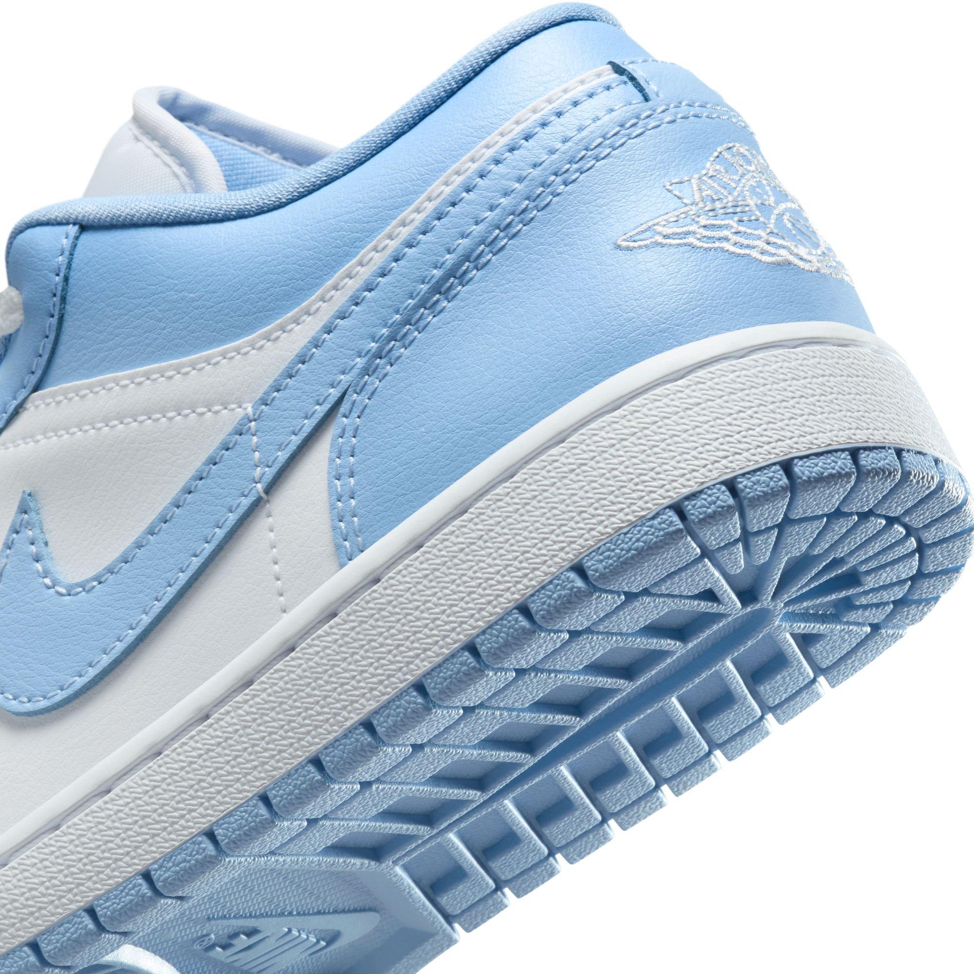 Jordan 1 Low "White/Aluminum" Women's Shoe - WHITE/LT BLUE Thumbnail View 11