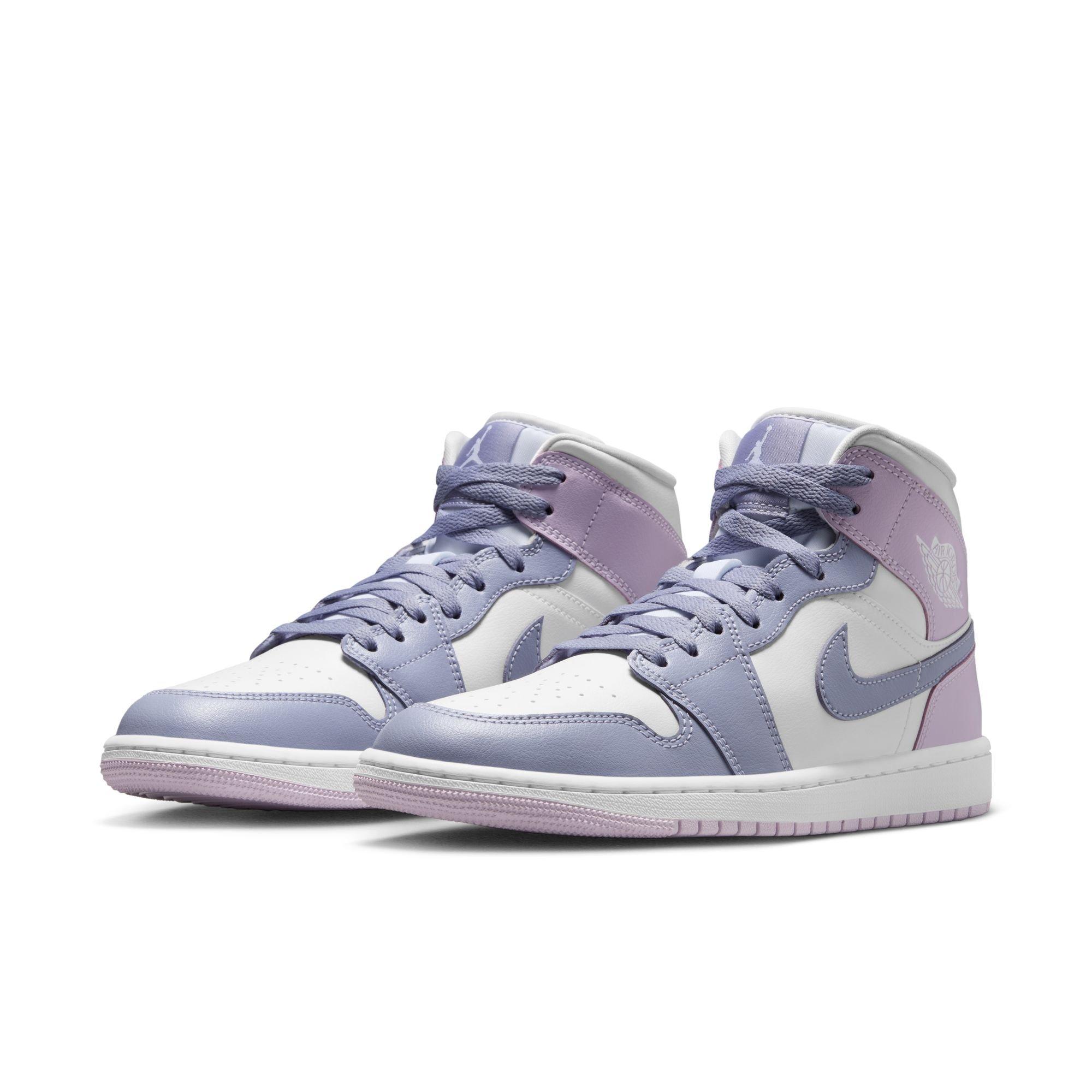Jordan 1 Mid "Indigo Haze/Doll/White" Women's Shoe - WHITE/LT PURPLE Thumbnail View 5