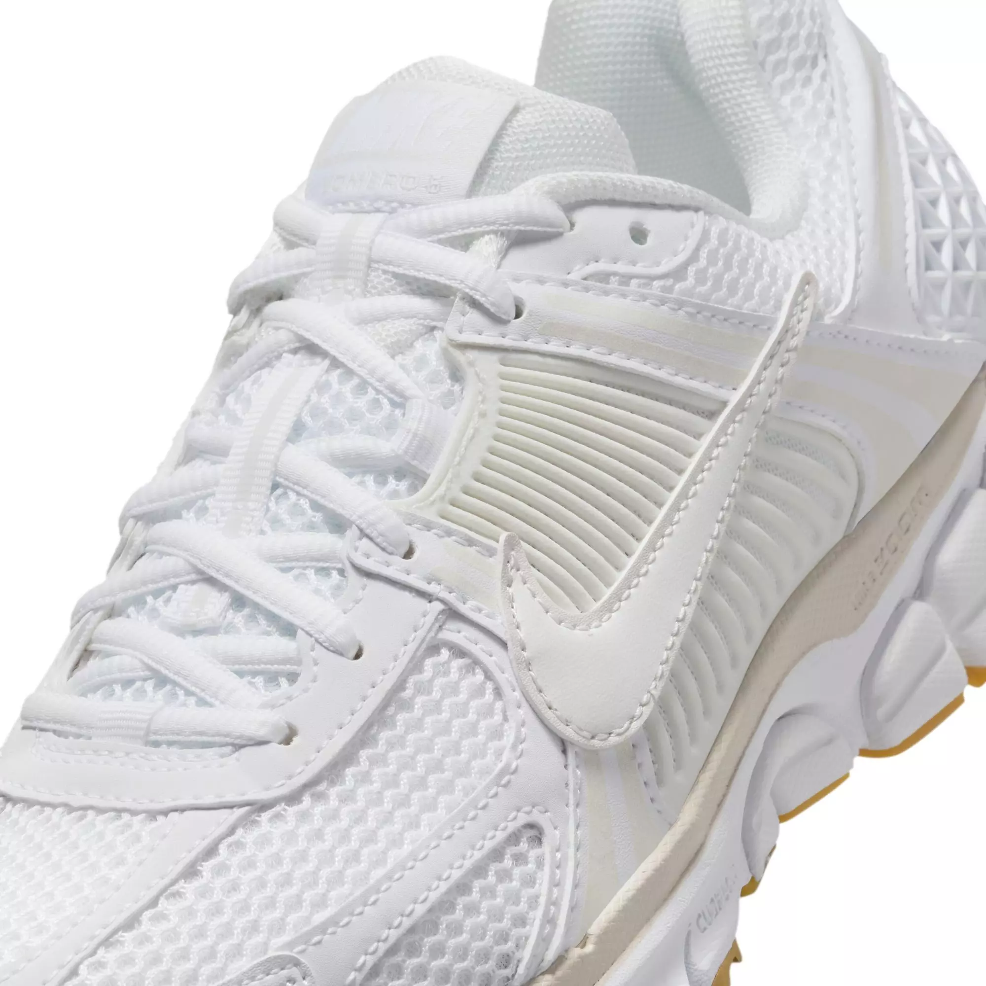 Nike Vomero 5 "White/Phantom/Summit White" Women's Shoe - WHITE/SILVER