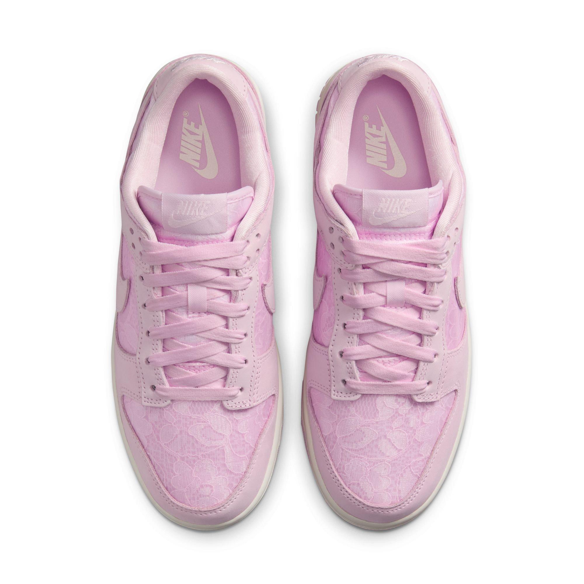 Nike Dunk Low Women's Athletic Sneakers Pink
