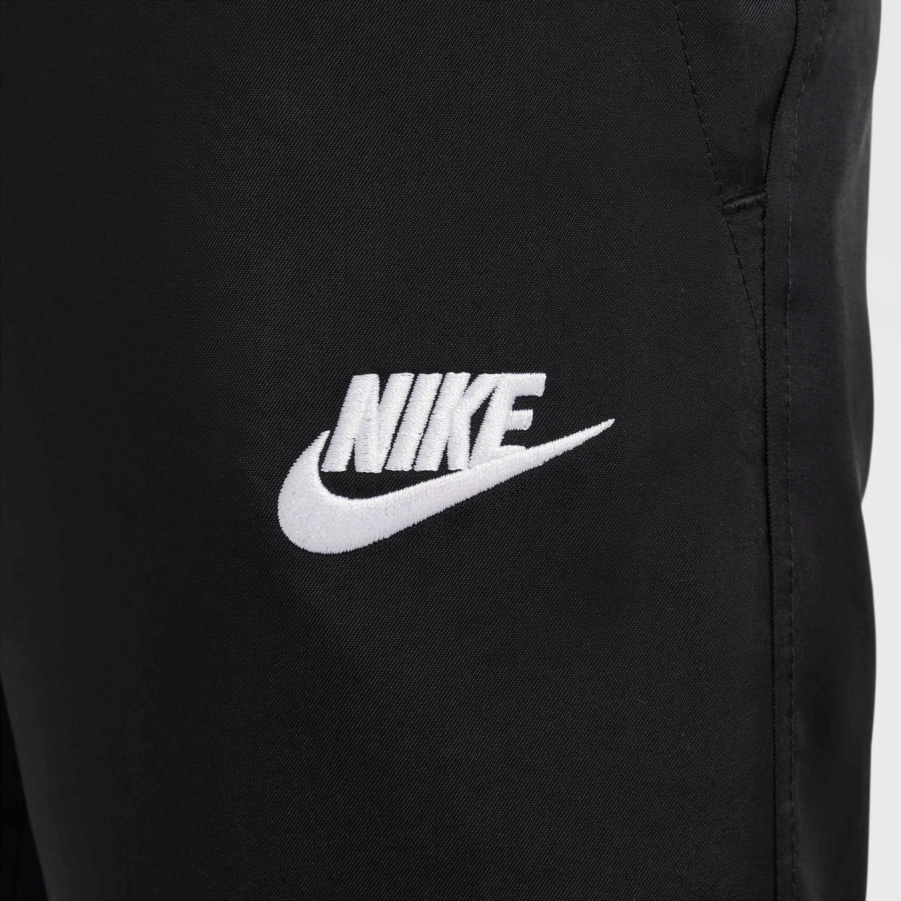 Nike Big Kids' Sportswear Club Woven Joggers - BLACK