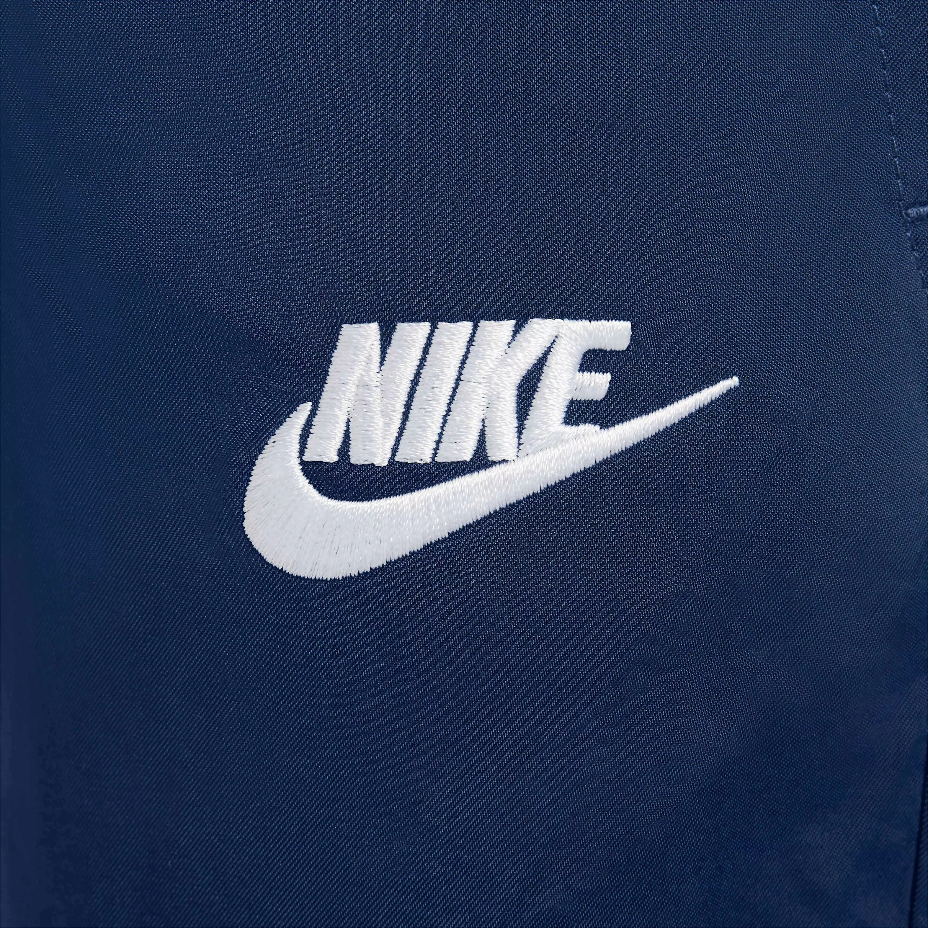Nike Big Kids' Sportswear Club Woven Joggers - NAVY