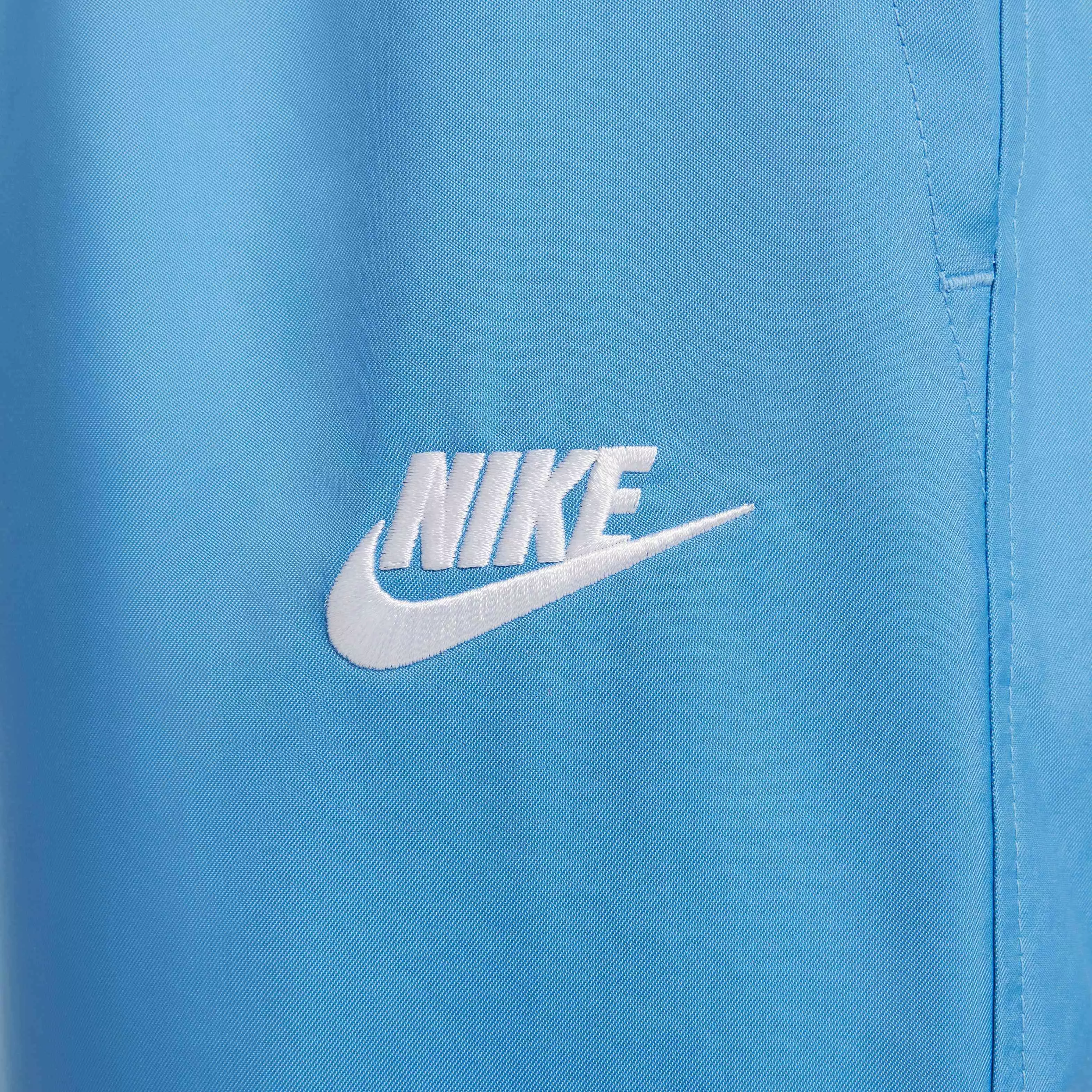 Nike Big Kids' Sportswear Club Woven Joggers - BLUE