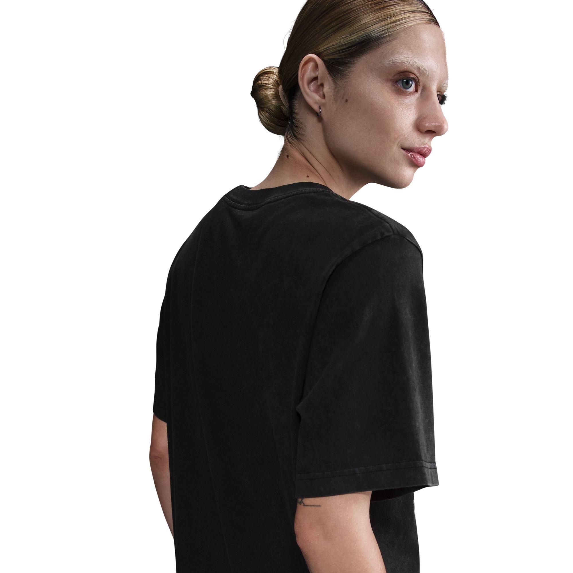 Nike Women's Basketball Tee - BLACK Thumbnail View 4