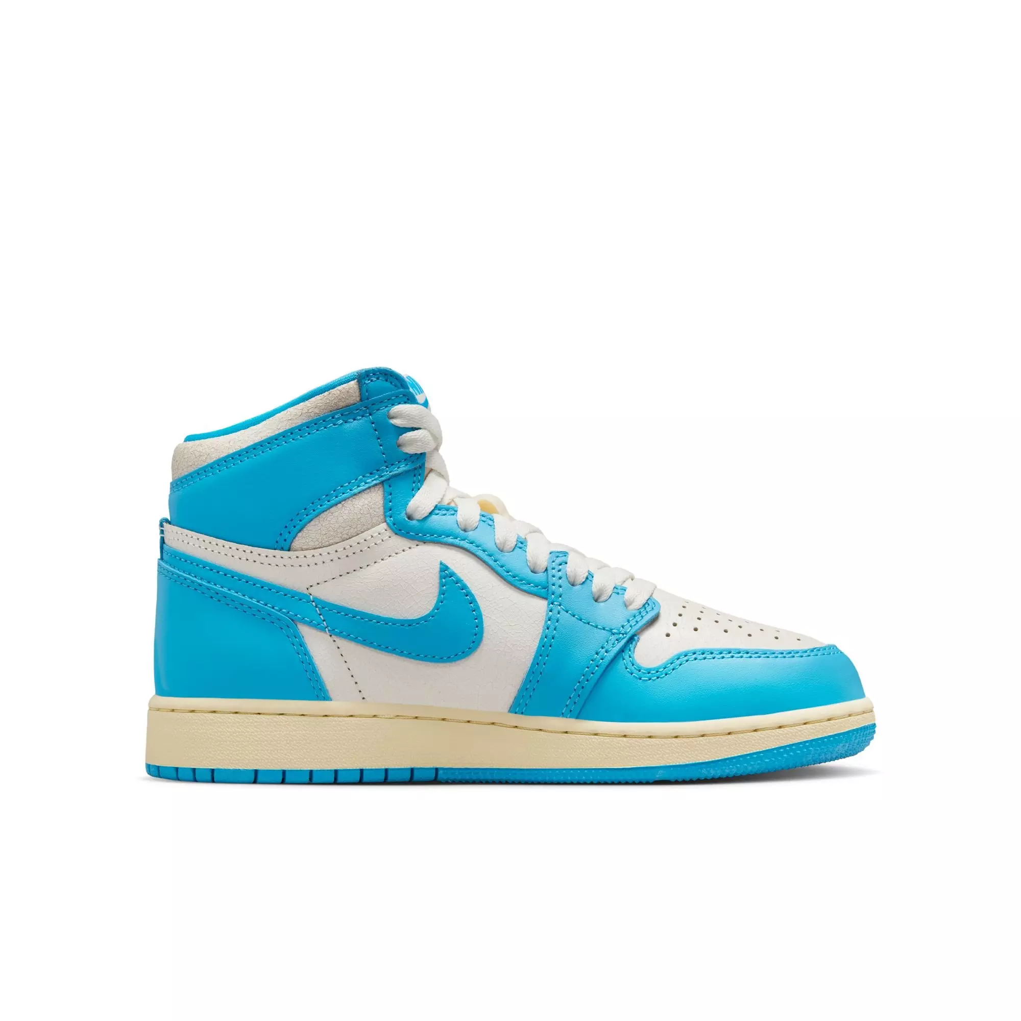 Jordan 1 Retro High OG "UNC Reimagined" Grade School Kids' Shoe - POWDER BLUE/SAIL