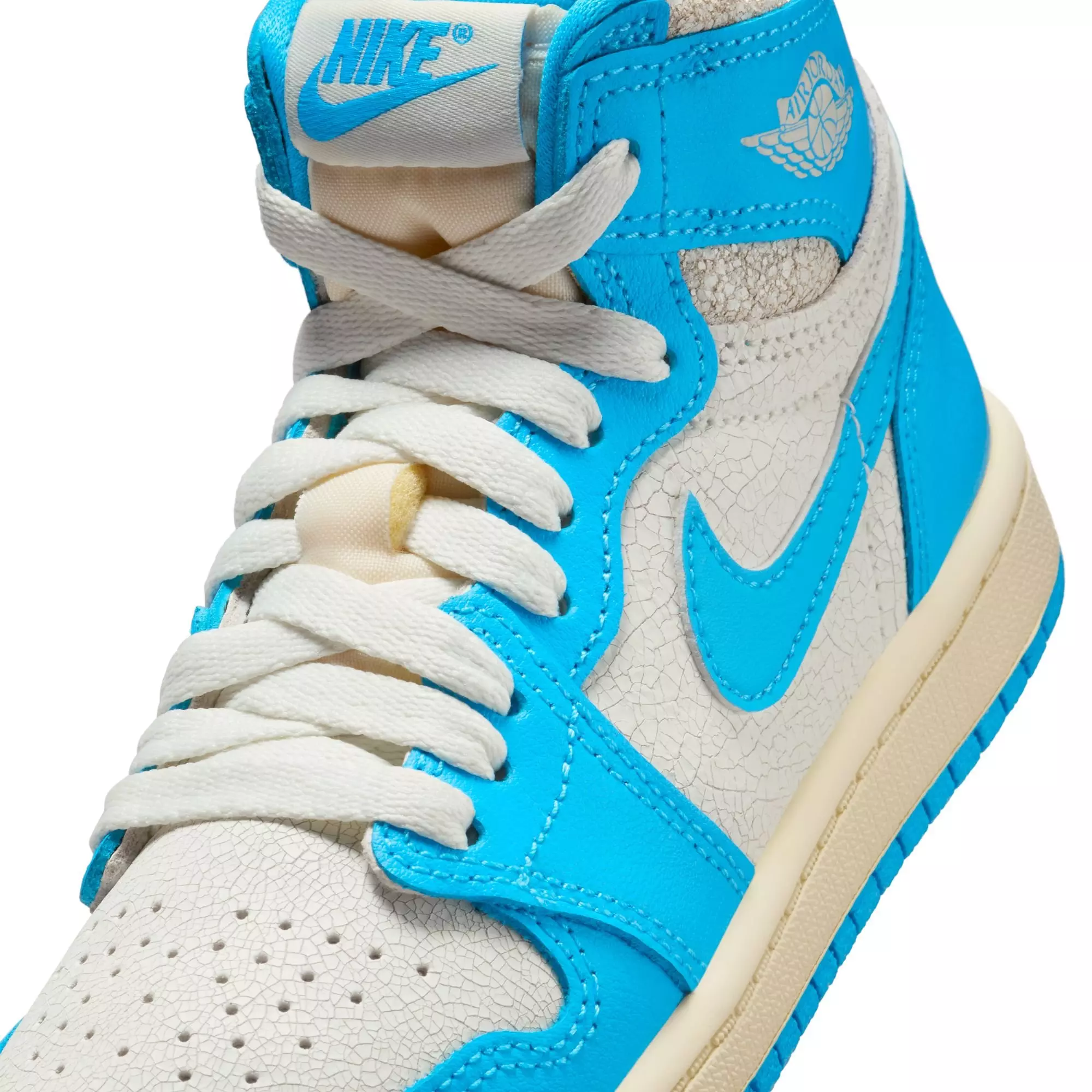 Jordan 1 Retro High OG "UNC Reimagined" Preschool Kids' Shoe - POWDER BLUE/SAIL