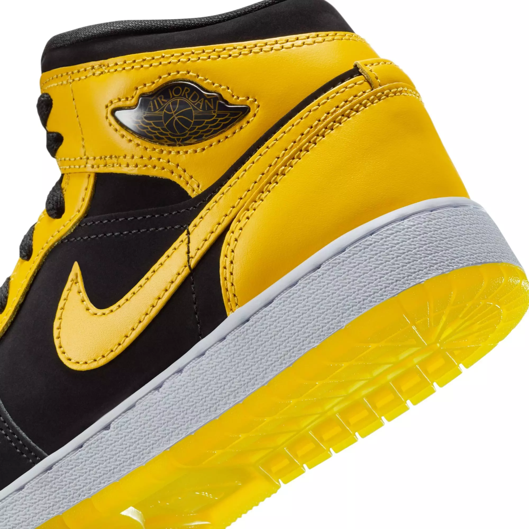 Jordan 1 Mid SE "Black/Varsity Maize/White" Grade School Boys' Shoe - YELLOW/BLACK