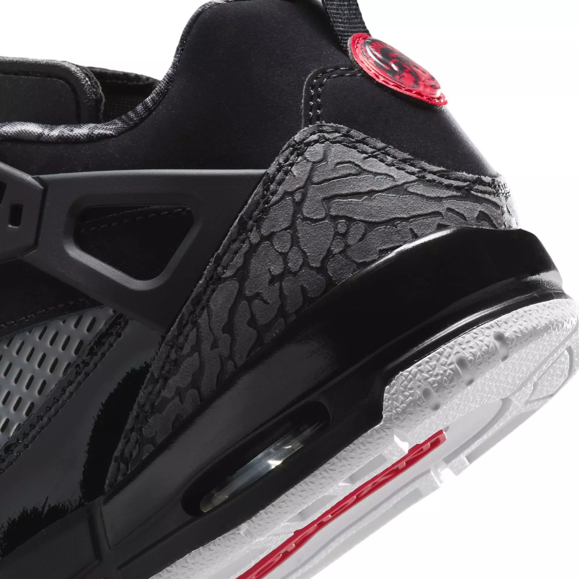 Jordan Spizike Low "Black/Varsity Red/Classic Green/White" Grade School Boys' Shoe - BLACK/GREEN/RED
