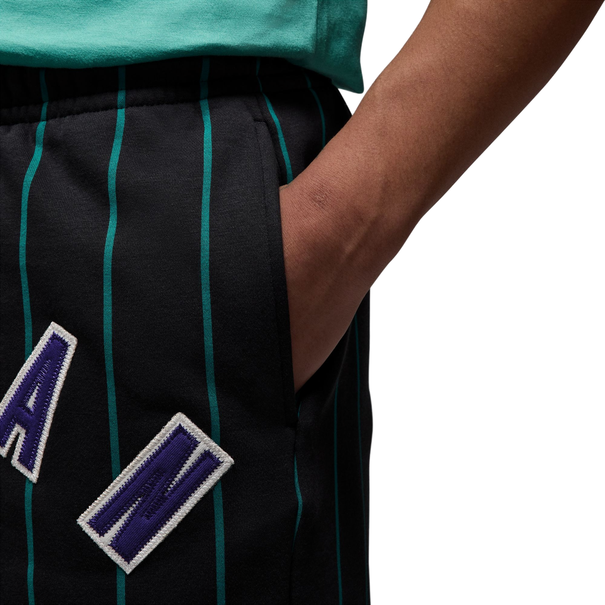 Jordan Men's Brooklyn Fleece Diamond Shorts - BLACK Thumbnail View 5