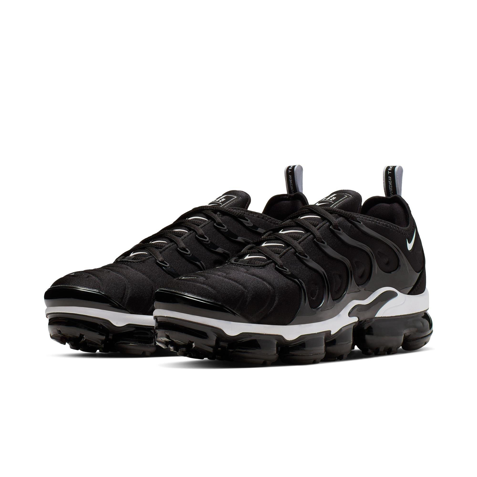 Nike Air VaporMax Plus "Black/White" Men's Shoe - BLACK/WHITE Thumbnail View 5