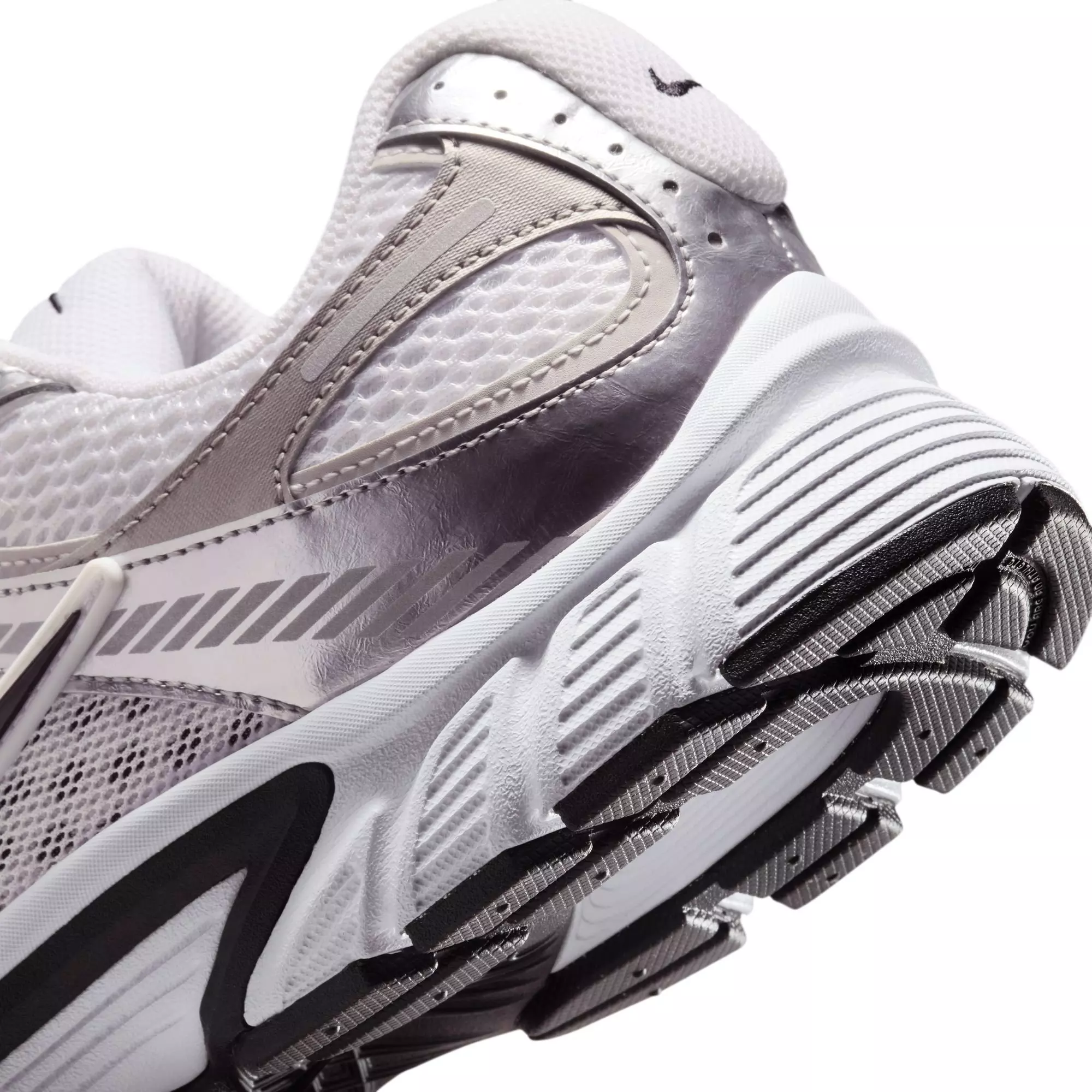 Nike V5 RNR "White/Black/Vast Grey/College Grey" Men's Shoe - WHITE/BLACK/SILVER