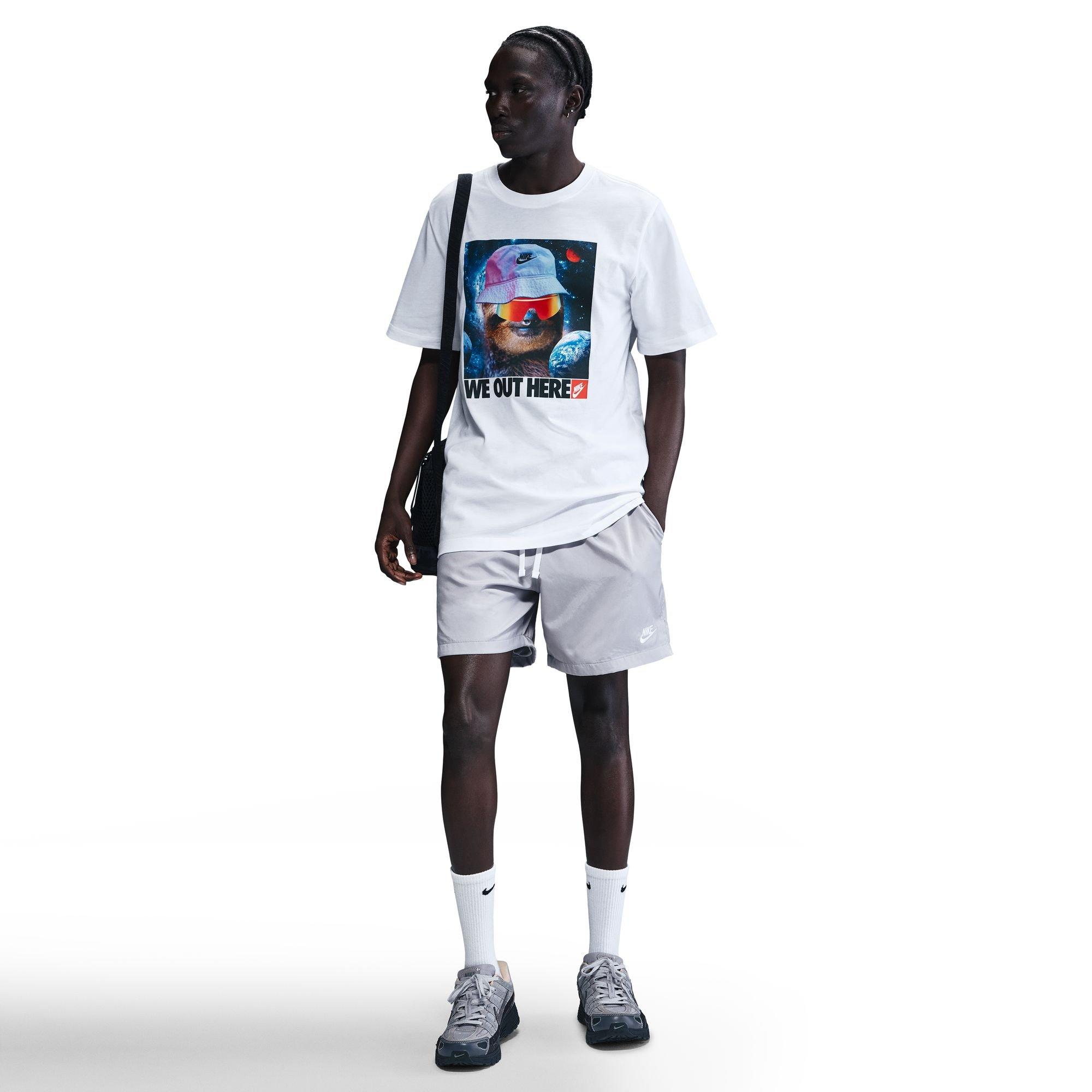 Nike Men's Sportswear Graphic Tee - White - WHITE Thumbnail View 1