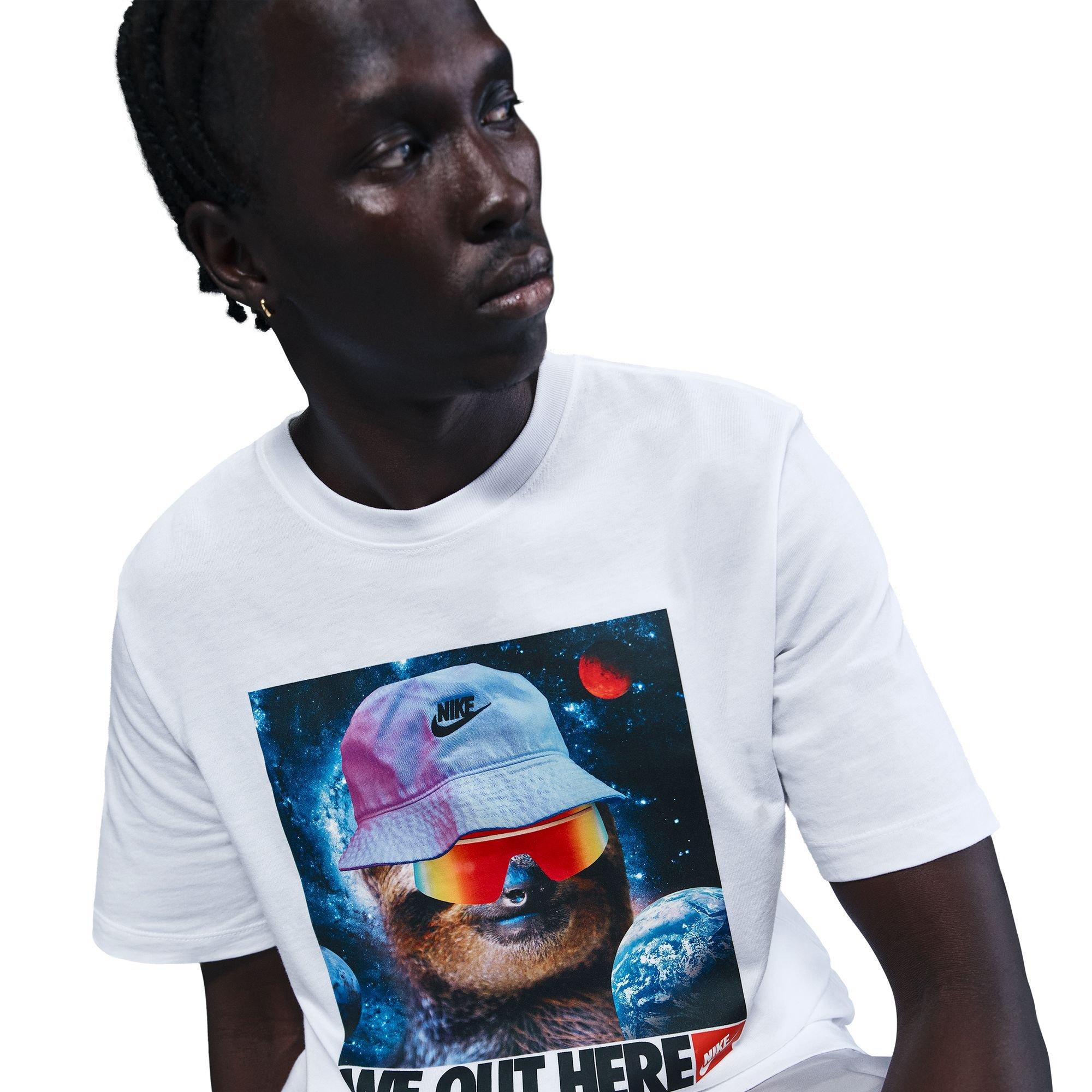 Nike Men's Sportswear Graphic Tee - White - WHITE Thumbnail View 5