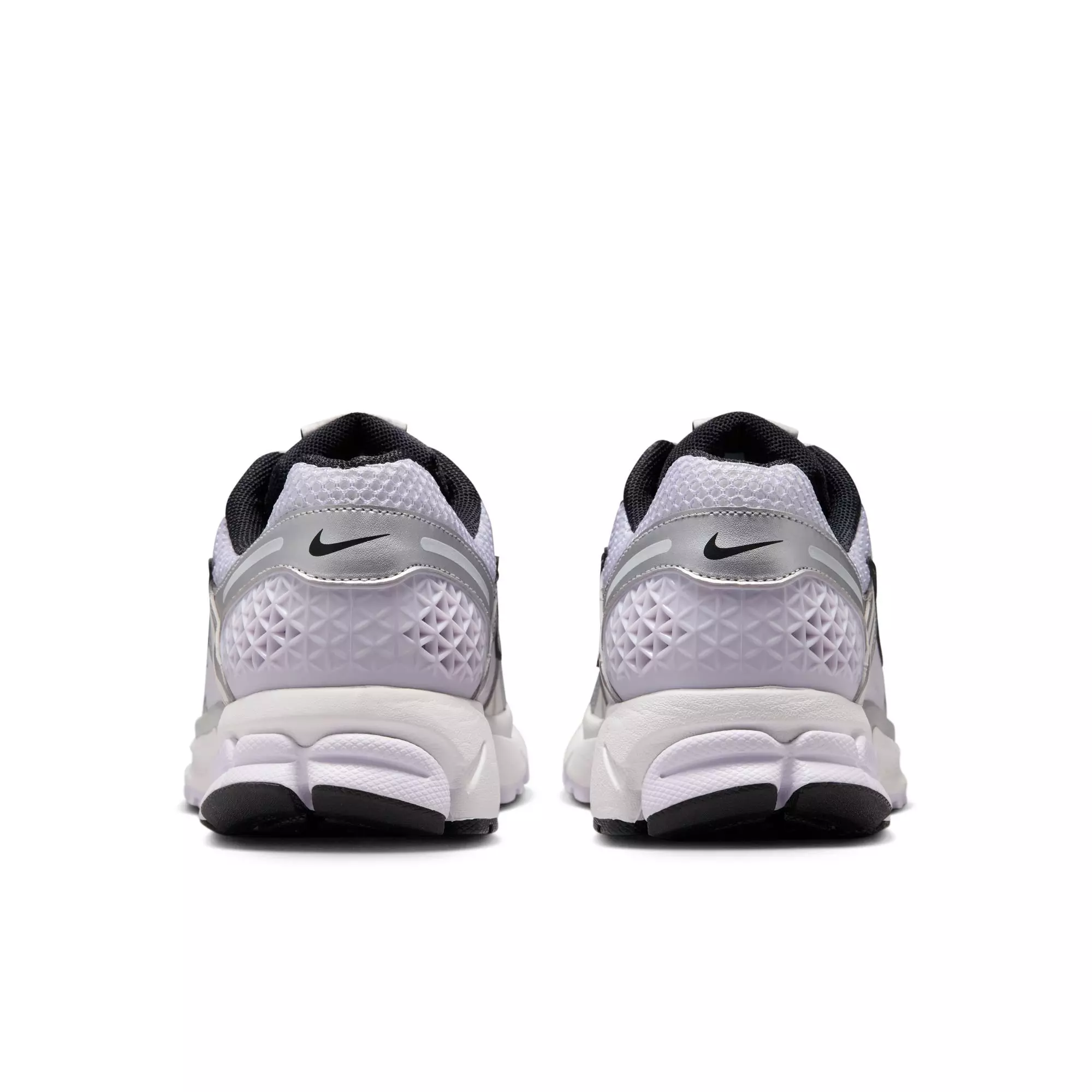 Nike Vomero 5 "Barely Grape/Metallic Silver/Photon Dust" Women's Shoe - PURPLE/SILVER