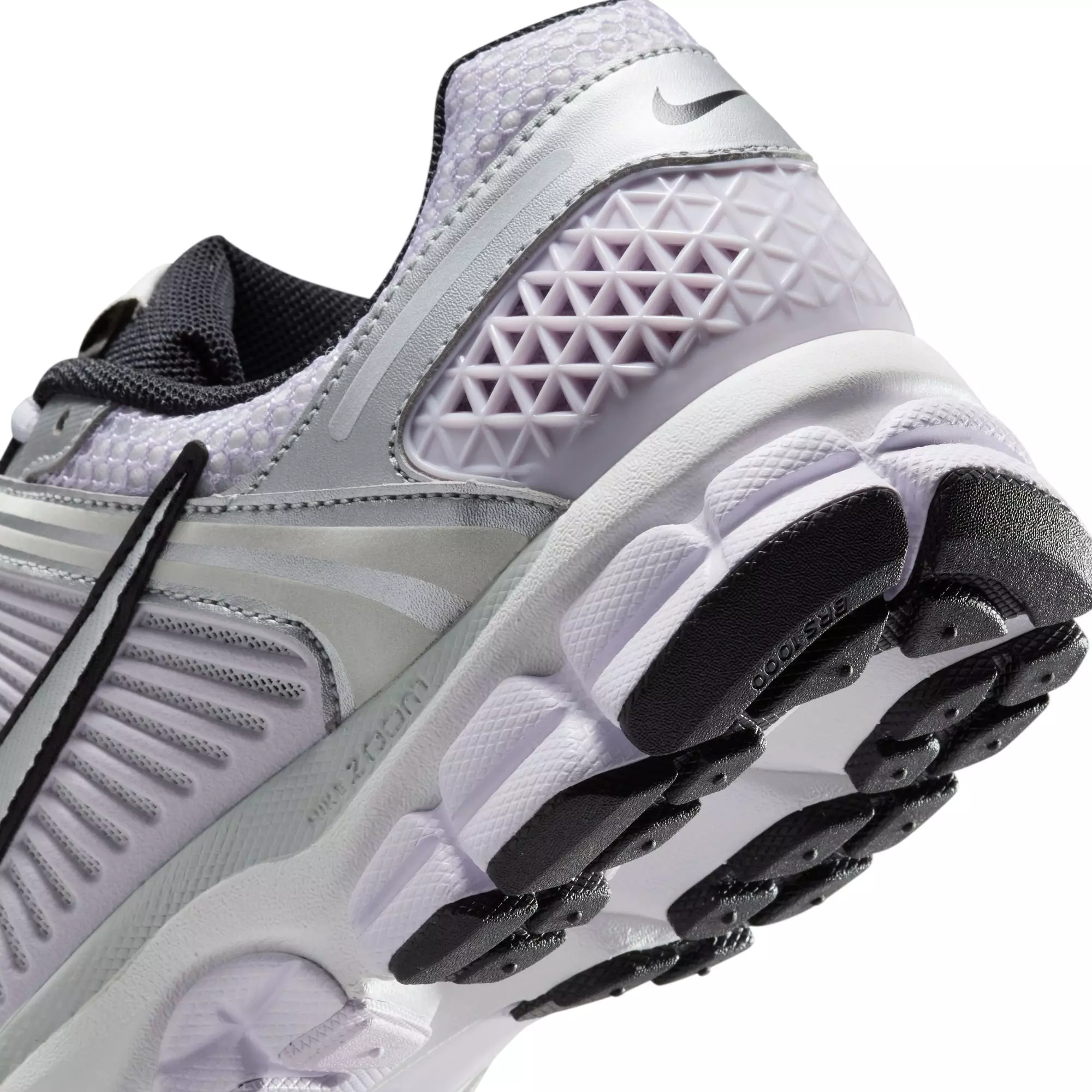 Nike Vomero 5 "Barely Grape/Metallic Silver/Photon Dust" Women's Shoe - PURPLE/SILVER