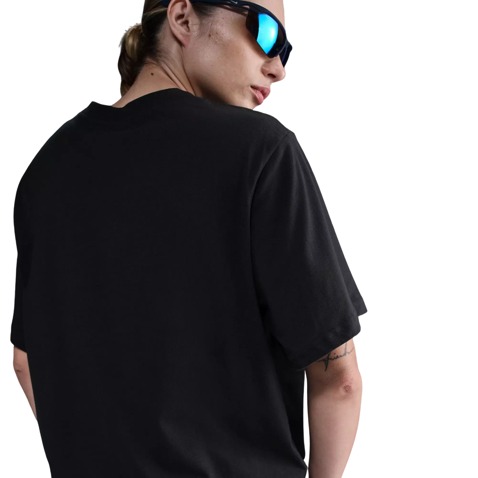 Nike Women's Sportswear Essential Tee - BLACK