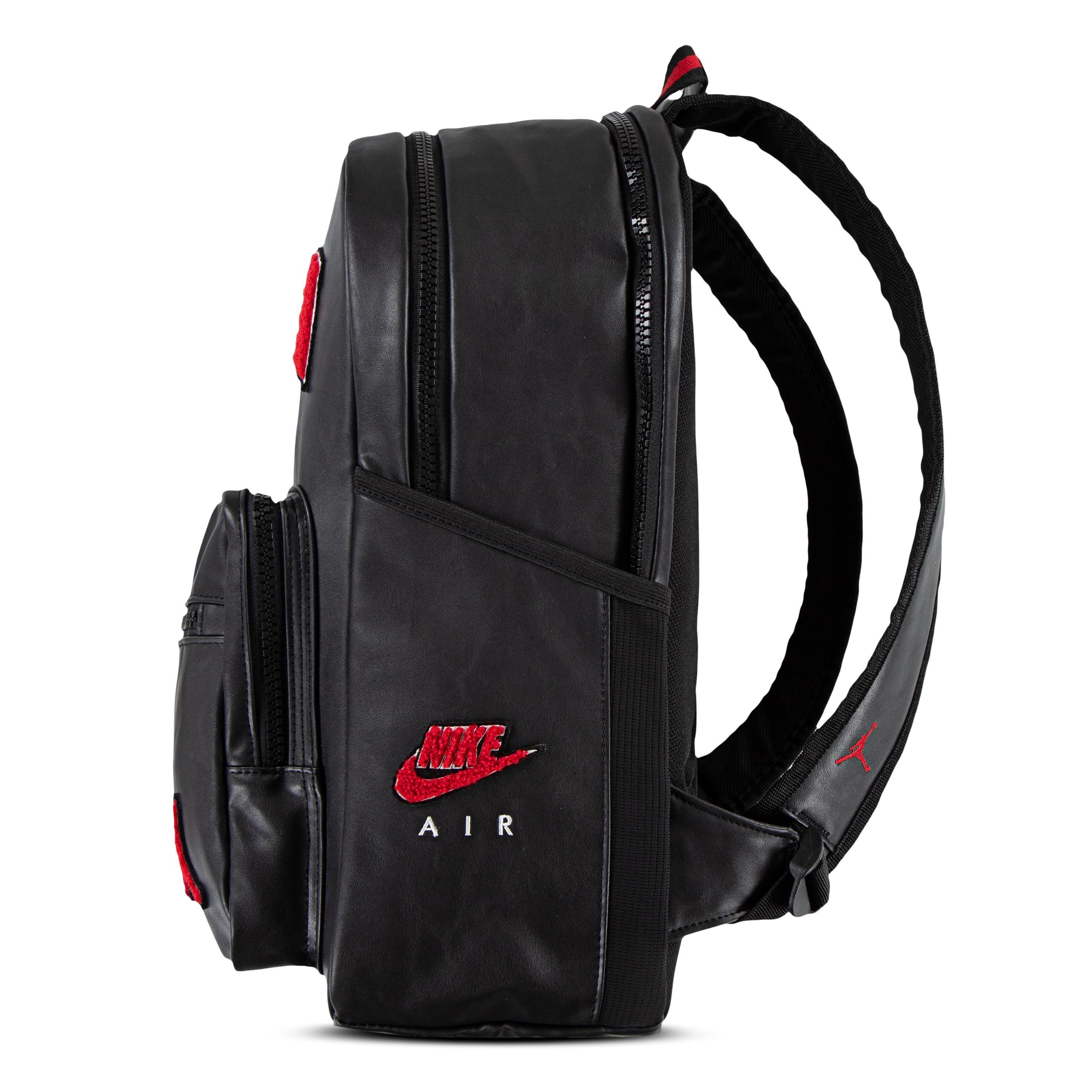 [NIKE] ★大人気★ Jordan Burrow Varsity Backpack ★関税無 Jordan JAM Borough Varsity Backpack | Foot Locker