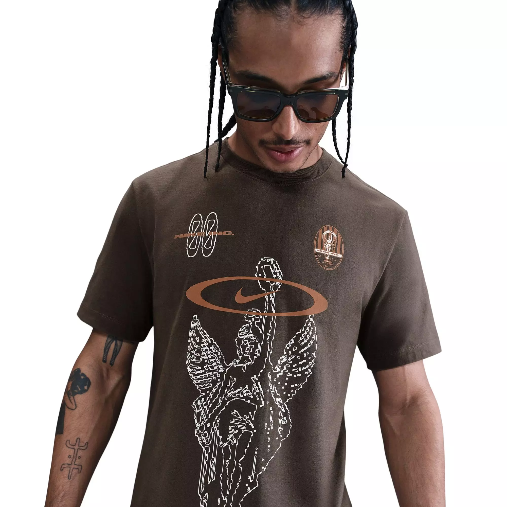 Nike Men's Sportswear Victory Graphic Tee-Brown - BROWN