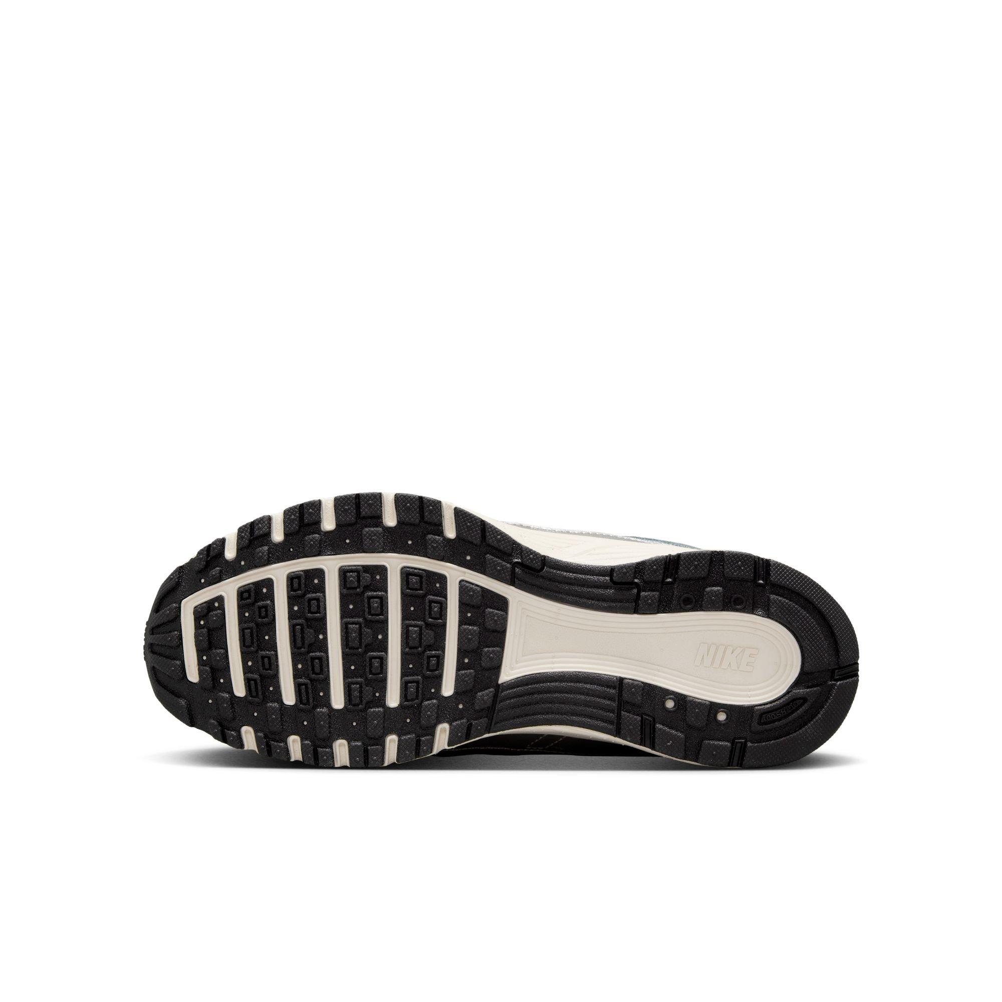 Nike P-6000 "Metallic Silver/Black" Grade School Boys' Shoe - WHITE/SILVER Thumbnail View 9