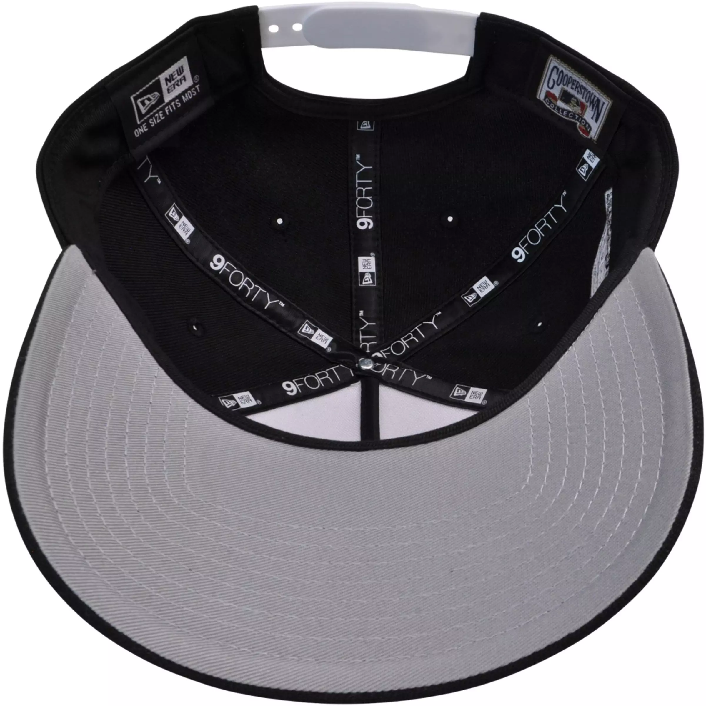 New Era Chicago White Sox 9FORTY Script Snapback Hat-White/Black - WHITE/BLACK