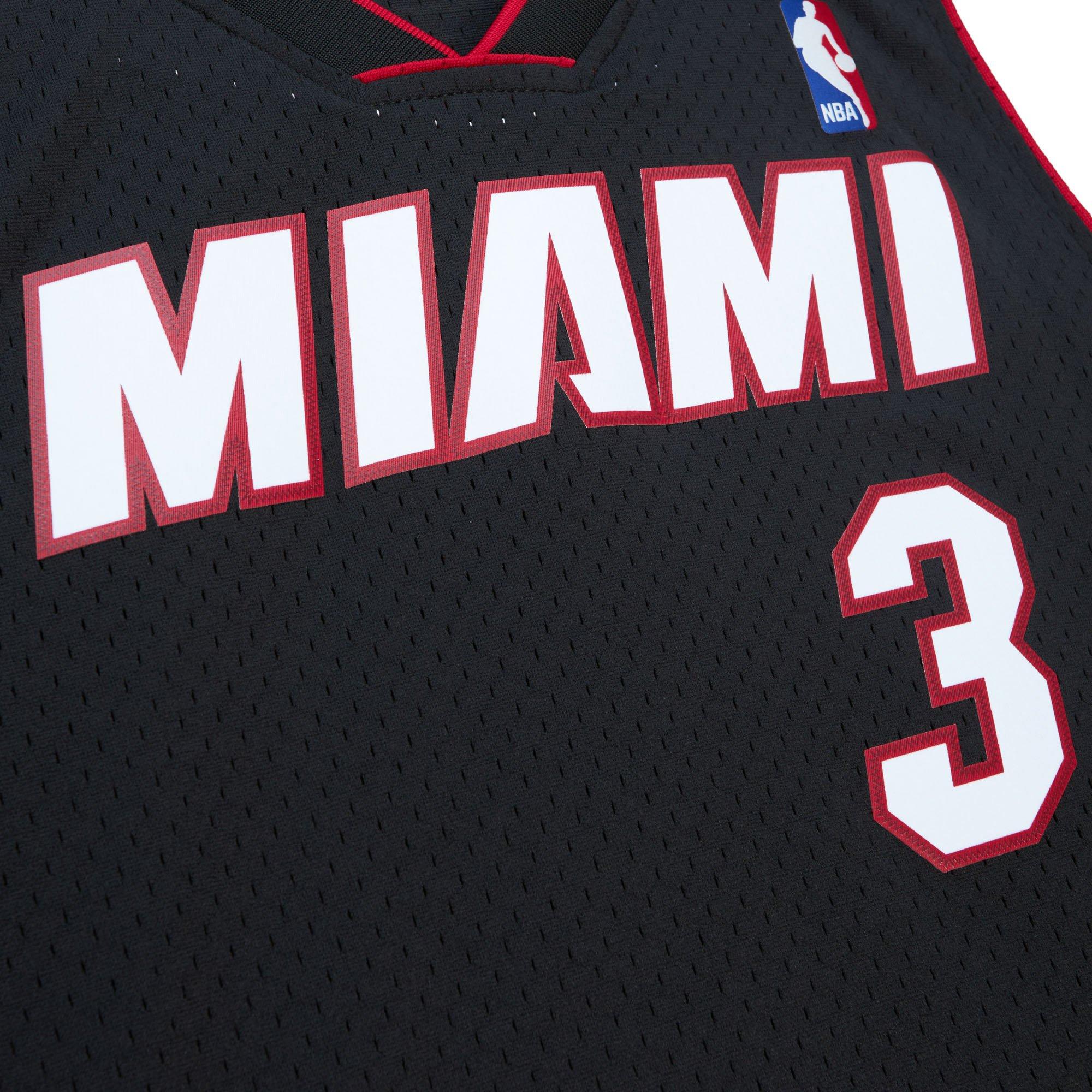 Mitchell & Ness Miami Heat Dwyane Wade Jersey - Black - BLACK Thumbnail View 3