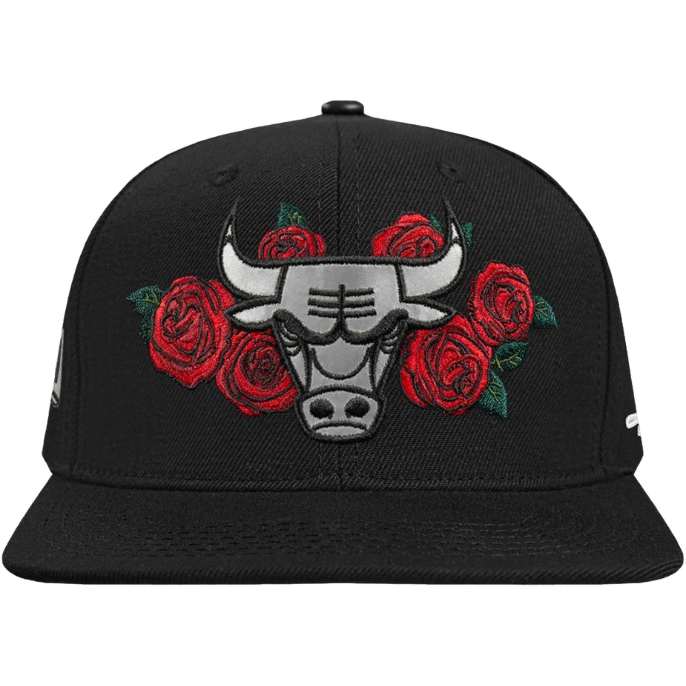 Pro Standard Chicago Bulls Metallic Roses Snapback Hat-Black