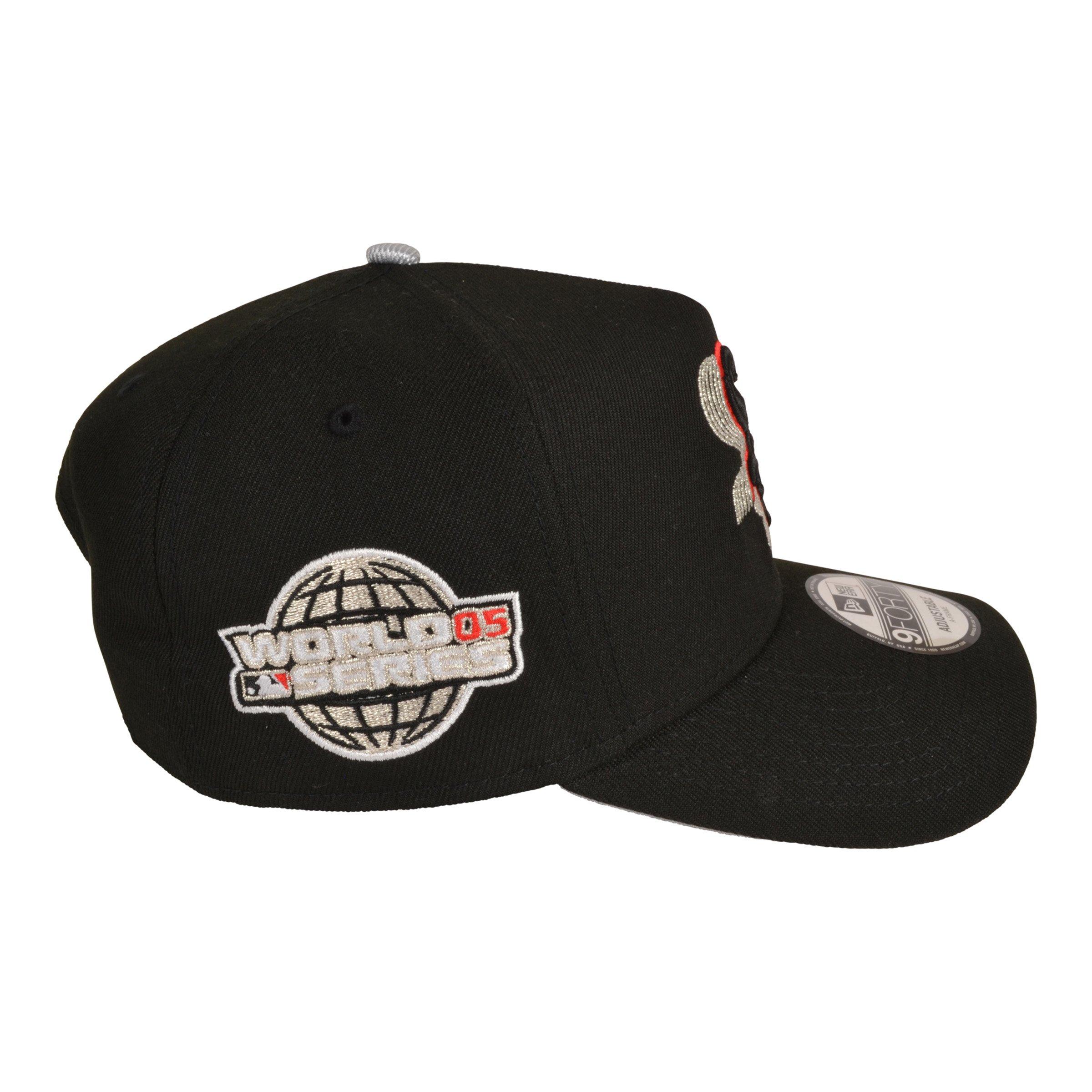 New Era Chicago White Sox 9FORTY Met Silver Snapback Hat - Black/Red - BLACK/RED Thumbnail View 3