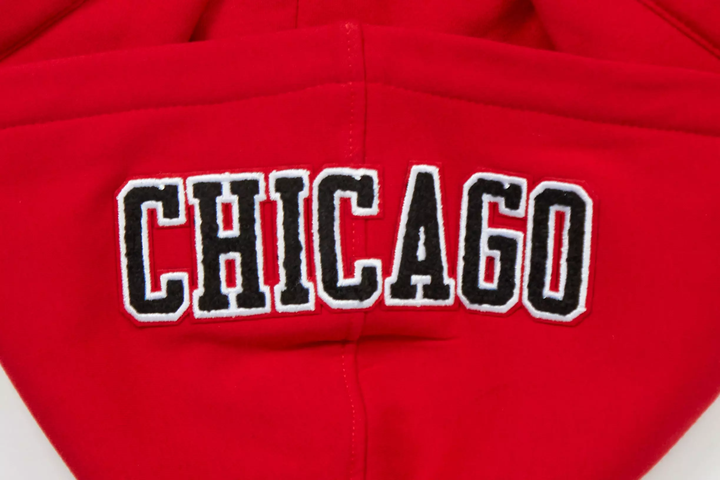 Pro Standard Big Kids' Chicago Bulls Classic Fleece Pullover Hoodie-Red - RED