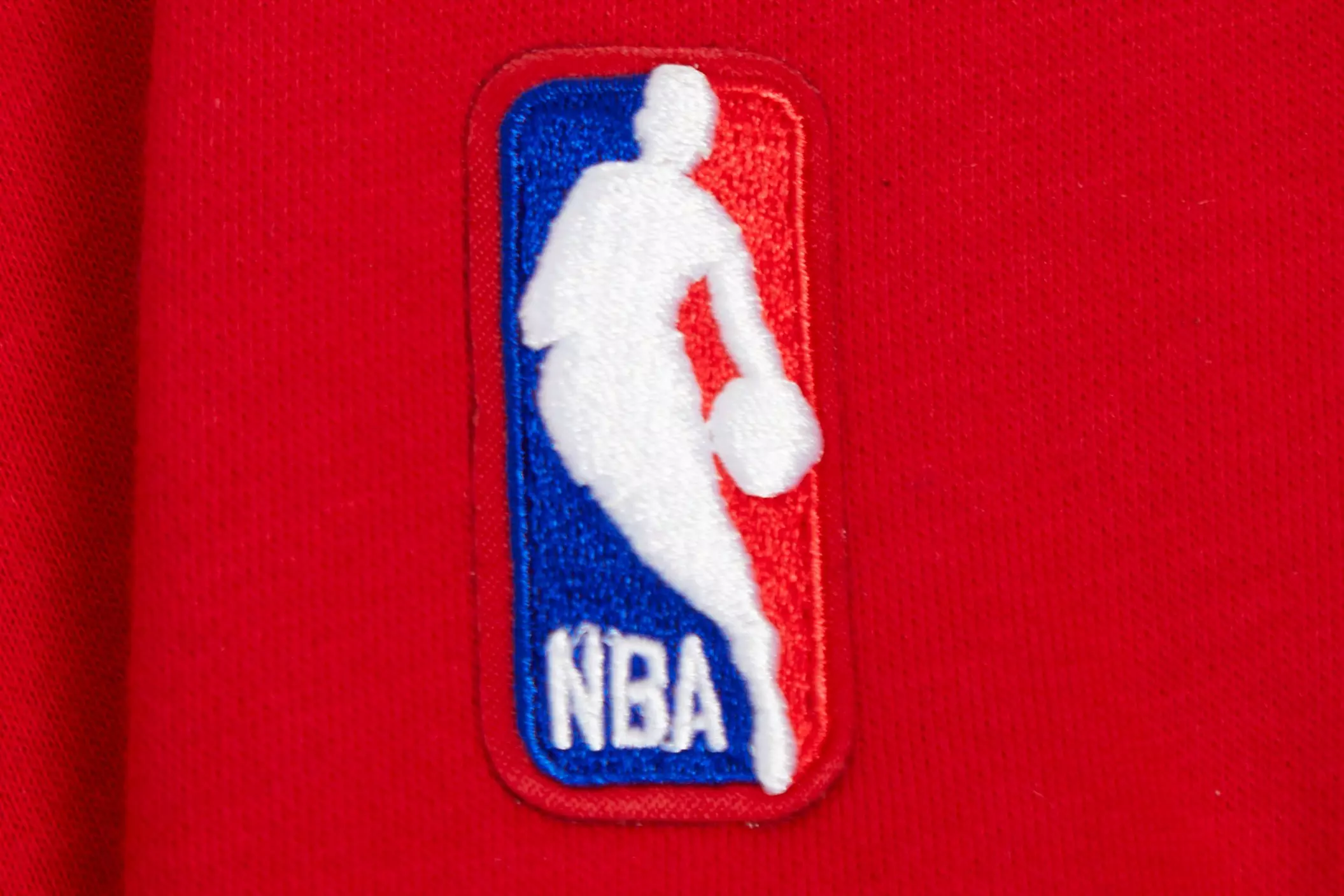 Pro Standard Big Kids' Chicago Bulls Classic Fleece Pullover Hoodie-Red - RED