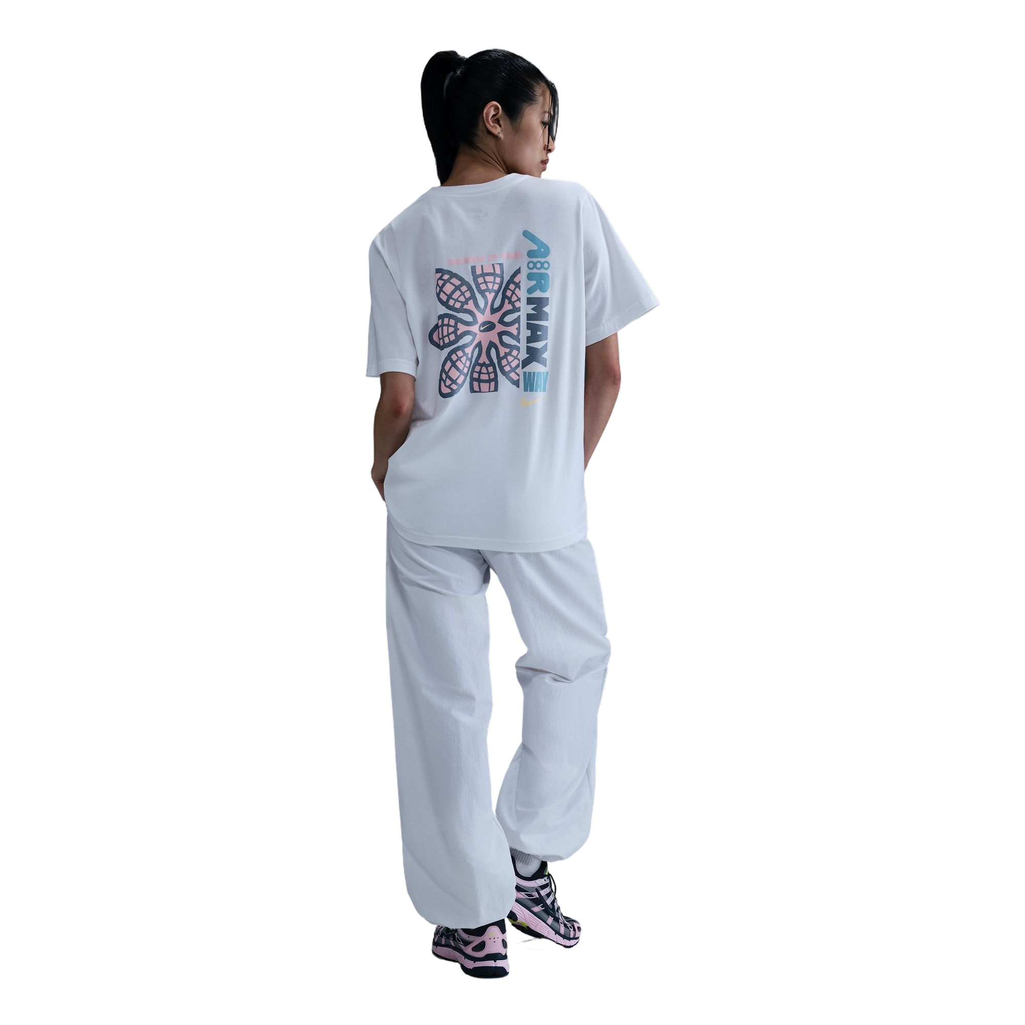 Nike Women's Sportswear Essential Boyfriend Tee - WHITE Thumbnail View 2