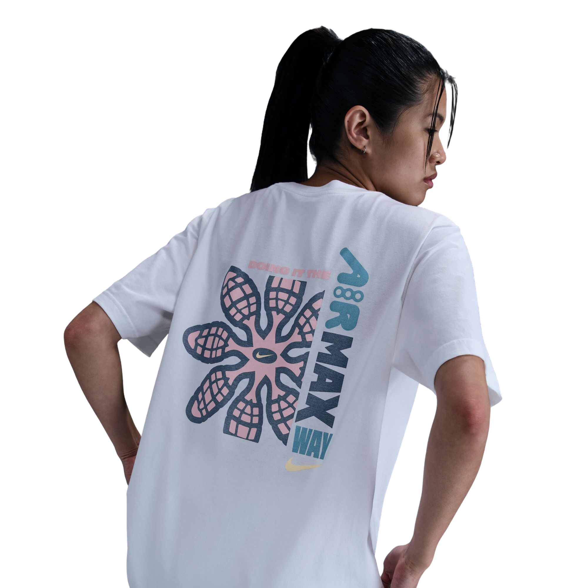 Nike Women's Sportswear Essential Boyfriend Tee - WHITE Thumbnail View 4