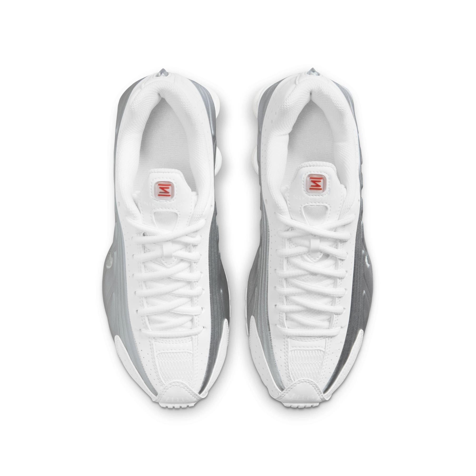 Nike Shox R4 Grade School Boys' "White/Metallic Silver" Shoe​
