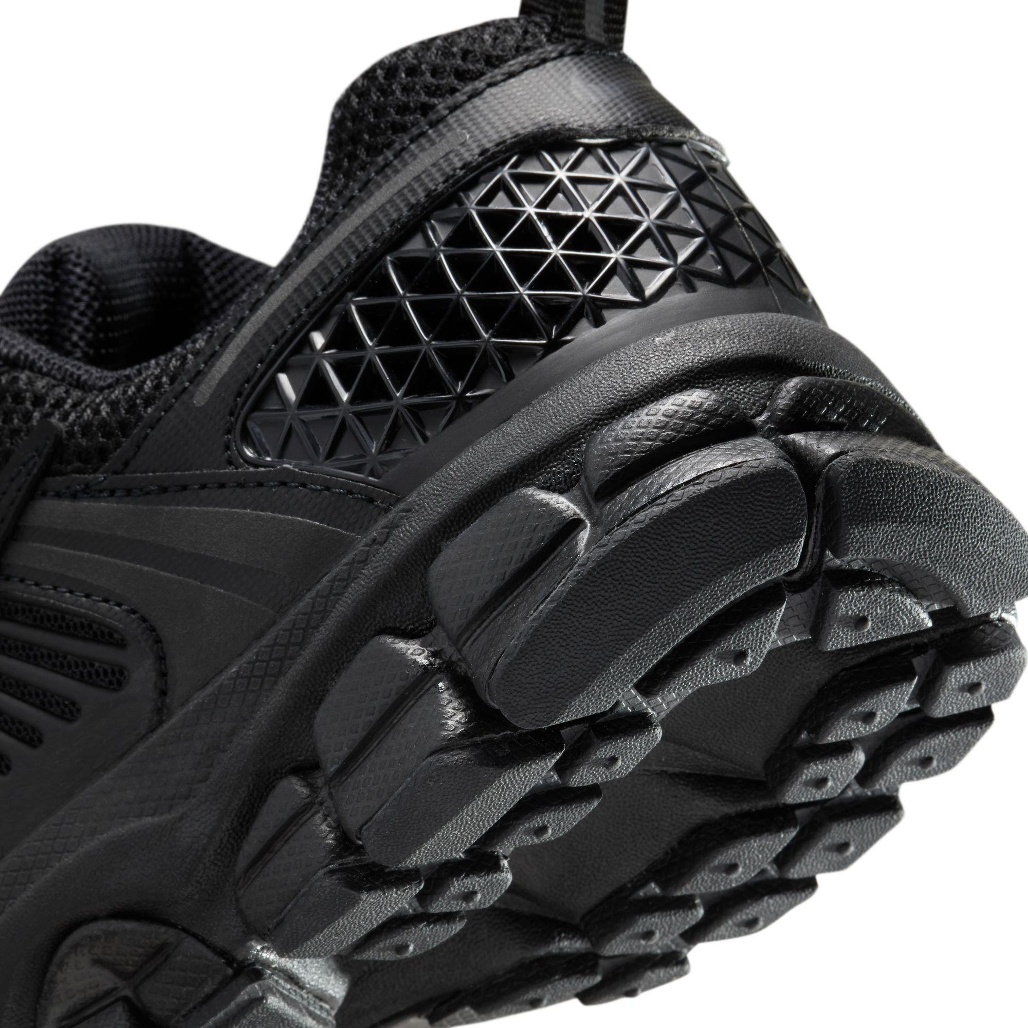 Nike Vomero 5 Grade School Boys' "Black" Shoe