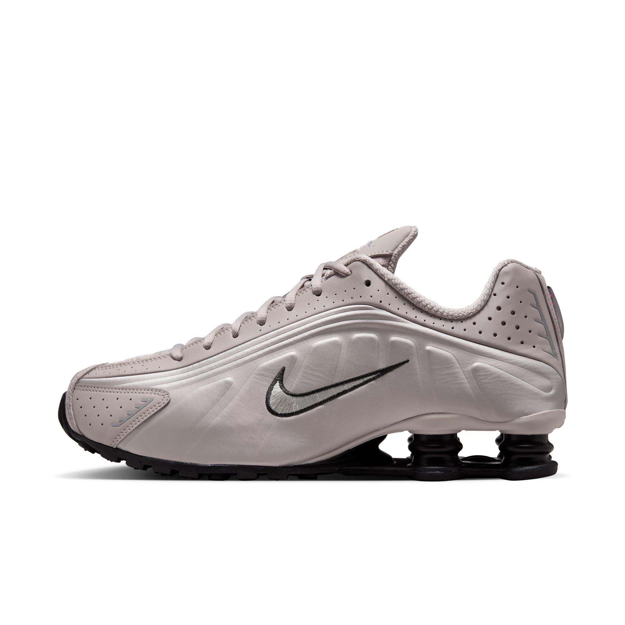 Nike Shox R4 "College Grey/Black/University Red" Men's Shoe - GREY Thumbnail View 3